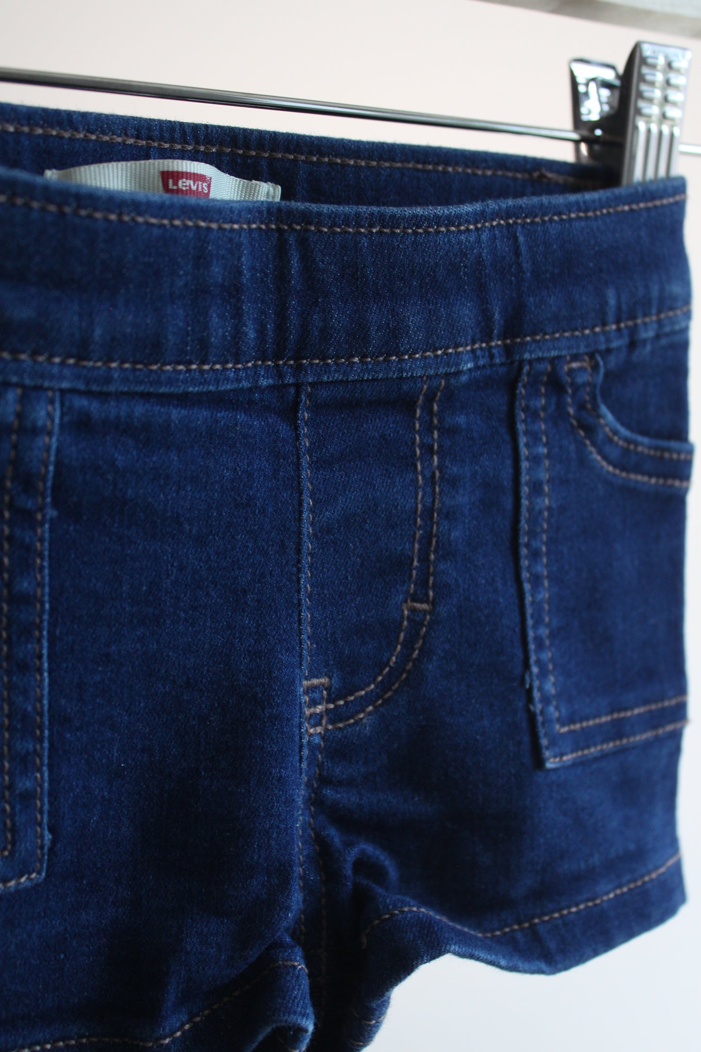 Šortai Levis