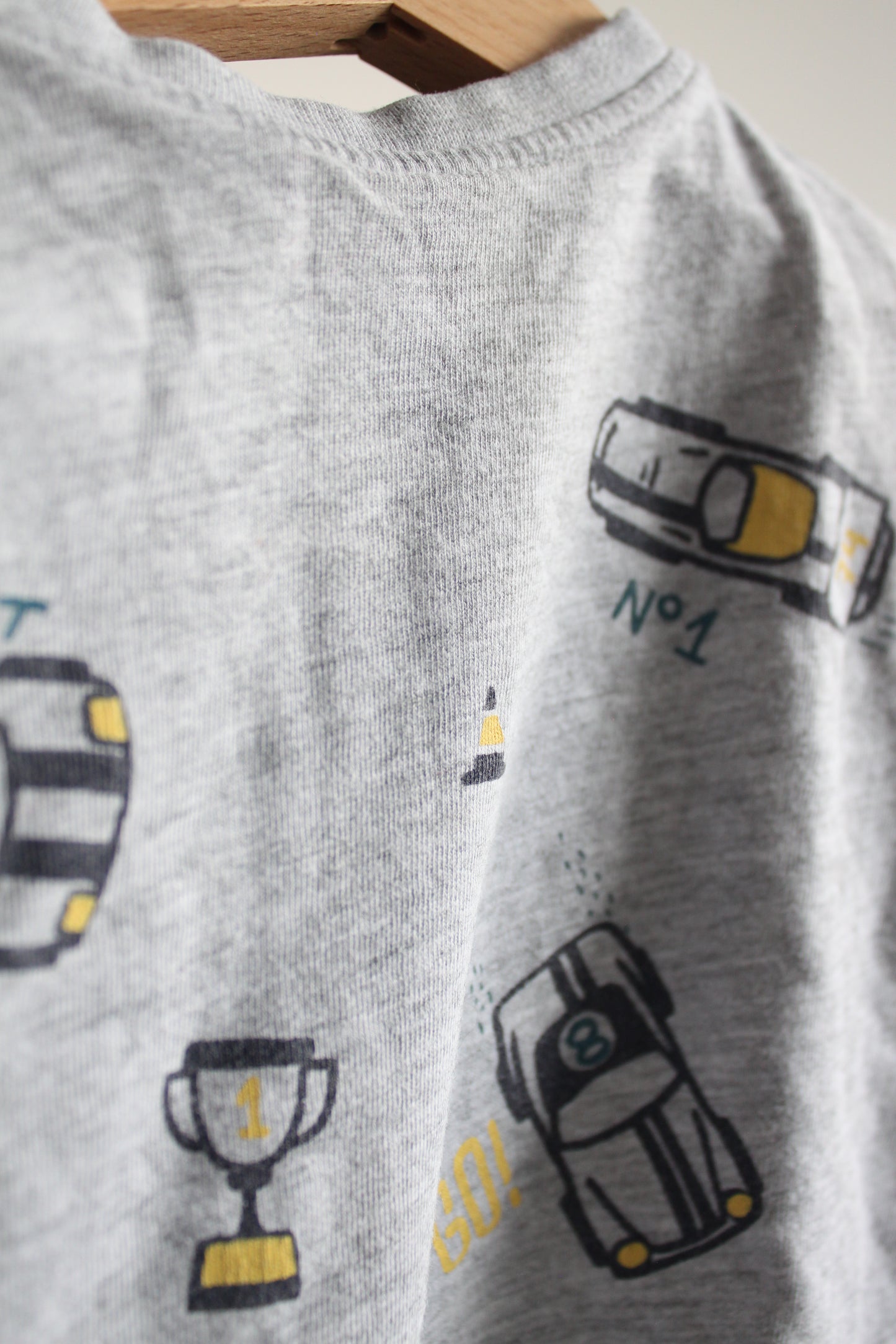 Marškinėliai Reserved