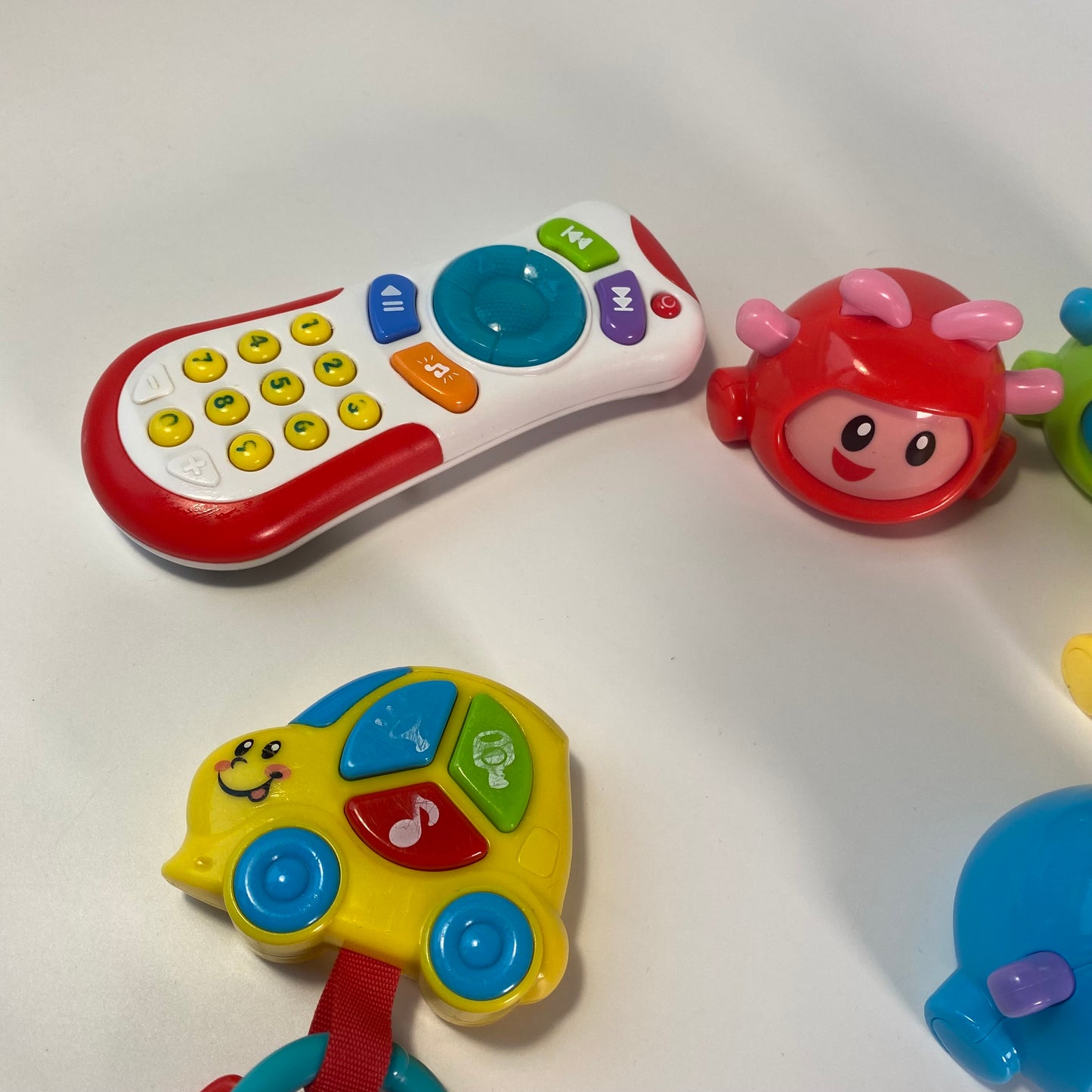 Lavinamų žaisliukų rinkinys “Pirmieji atradimai”