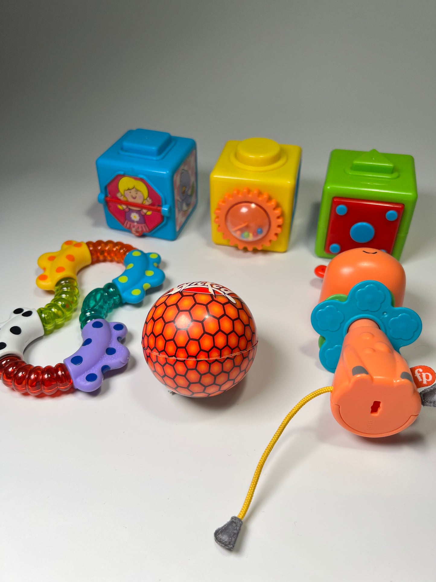 Lavinamų žaisliukų rinkinys “Pirmieji atradimai”