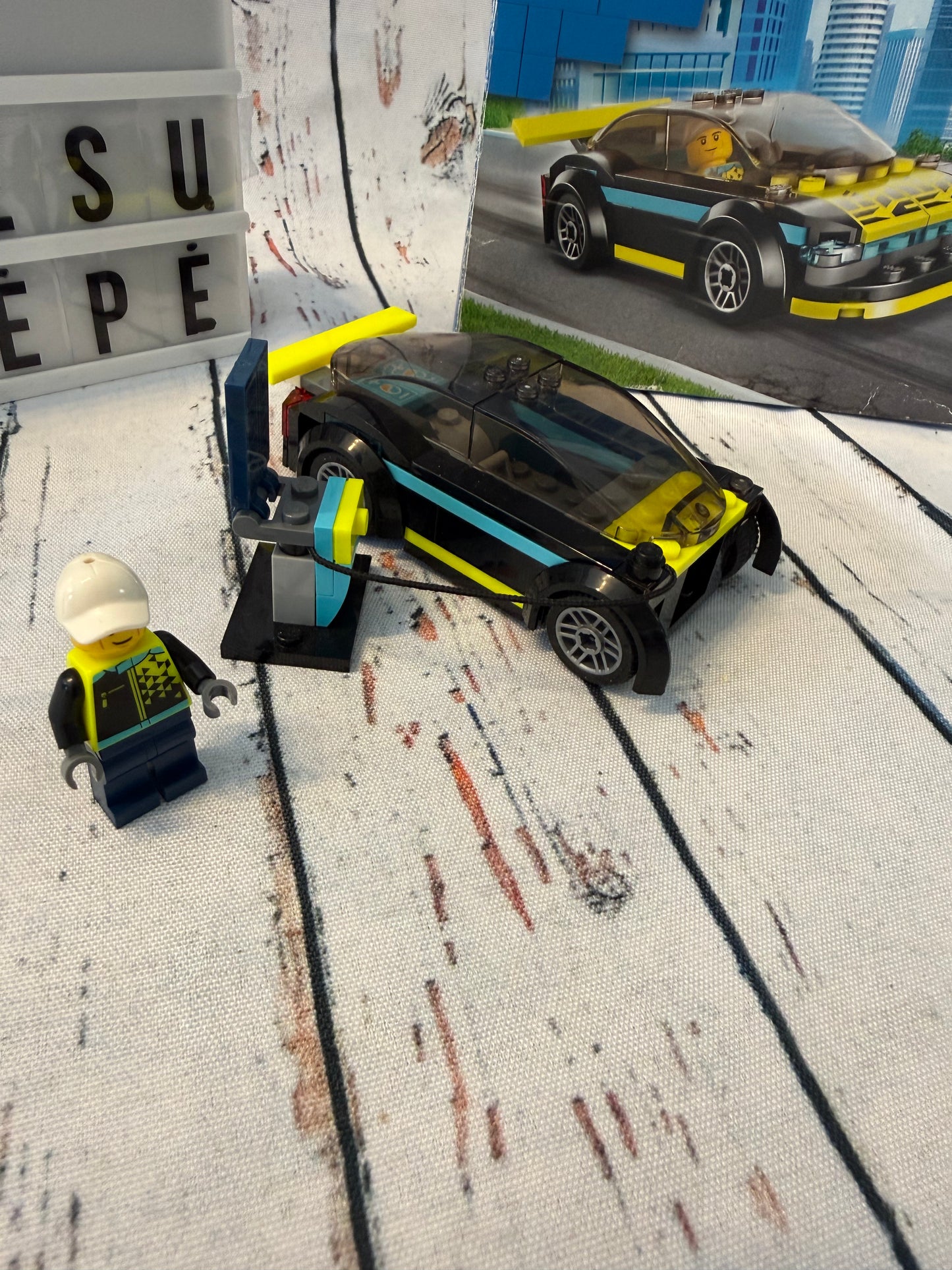 ⚡🏎️ LEGO® City 60383 „Electric Sports Car“ – nepilna komplektacija
