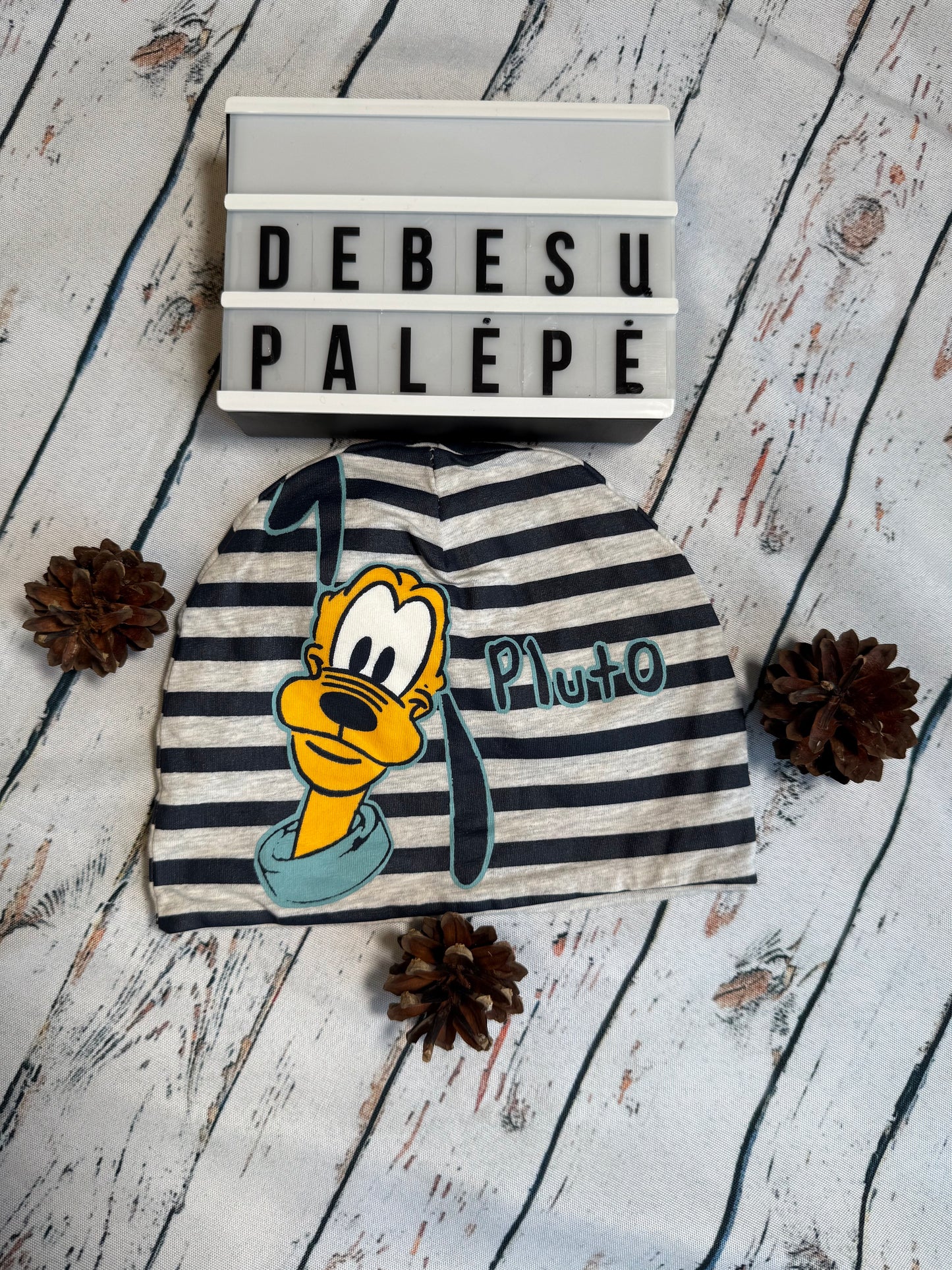 Kepurė su Pluto