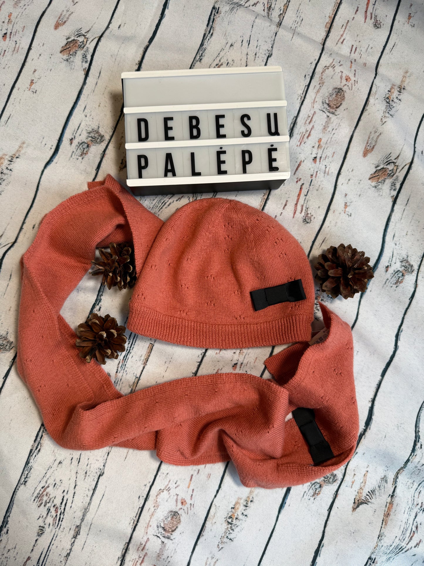 Kepurė su šaliku Marese