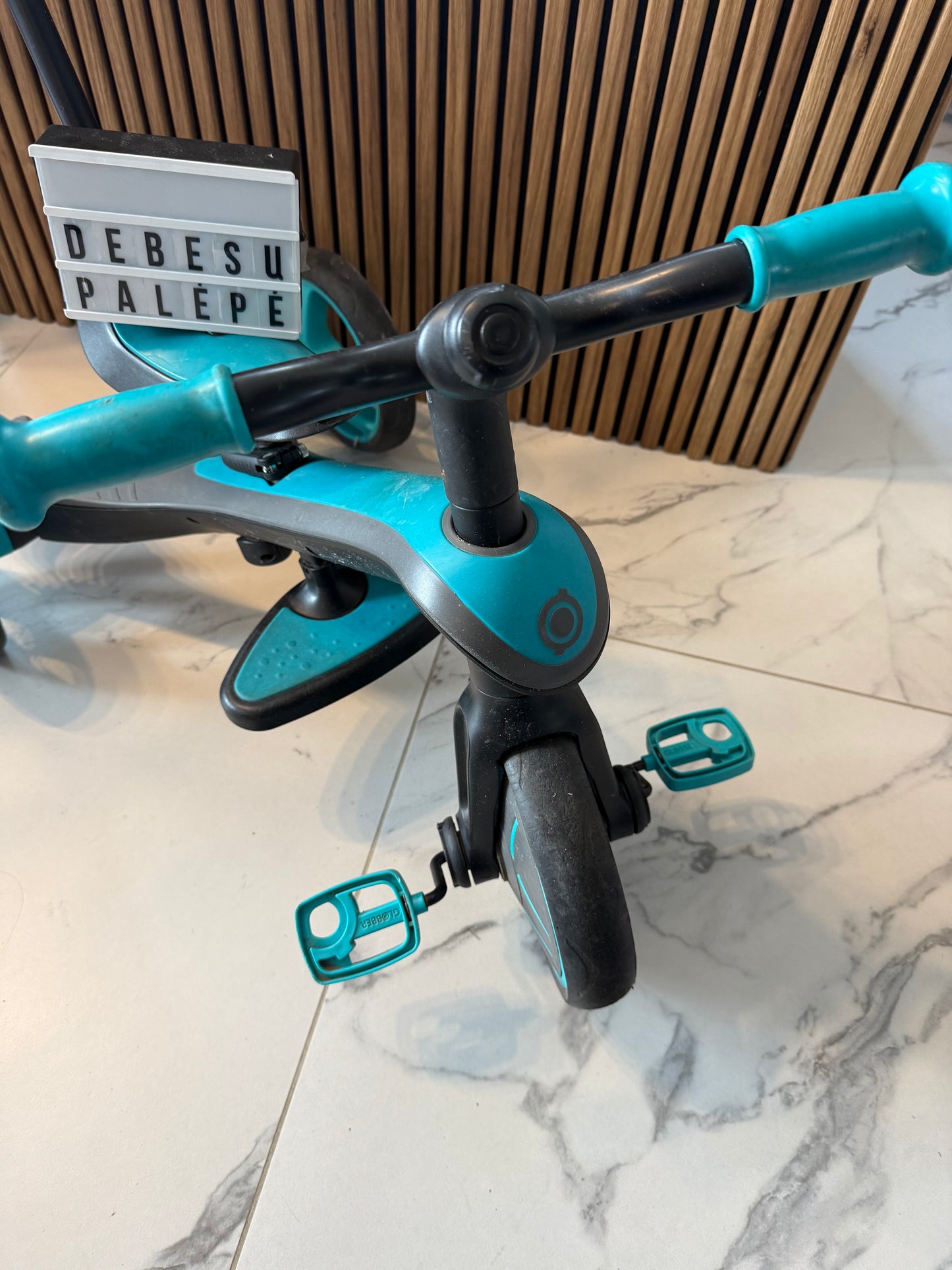 🚲 Globber vaikiškas triratukas su stūmimo rankena