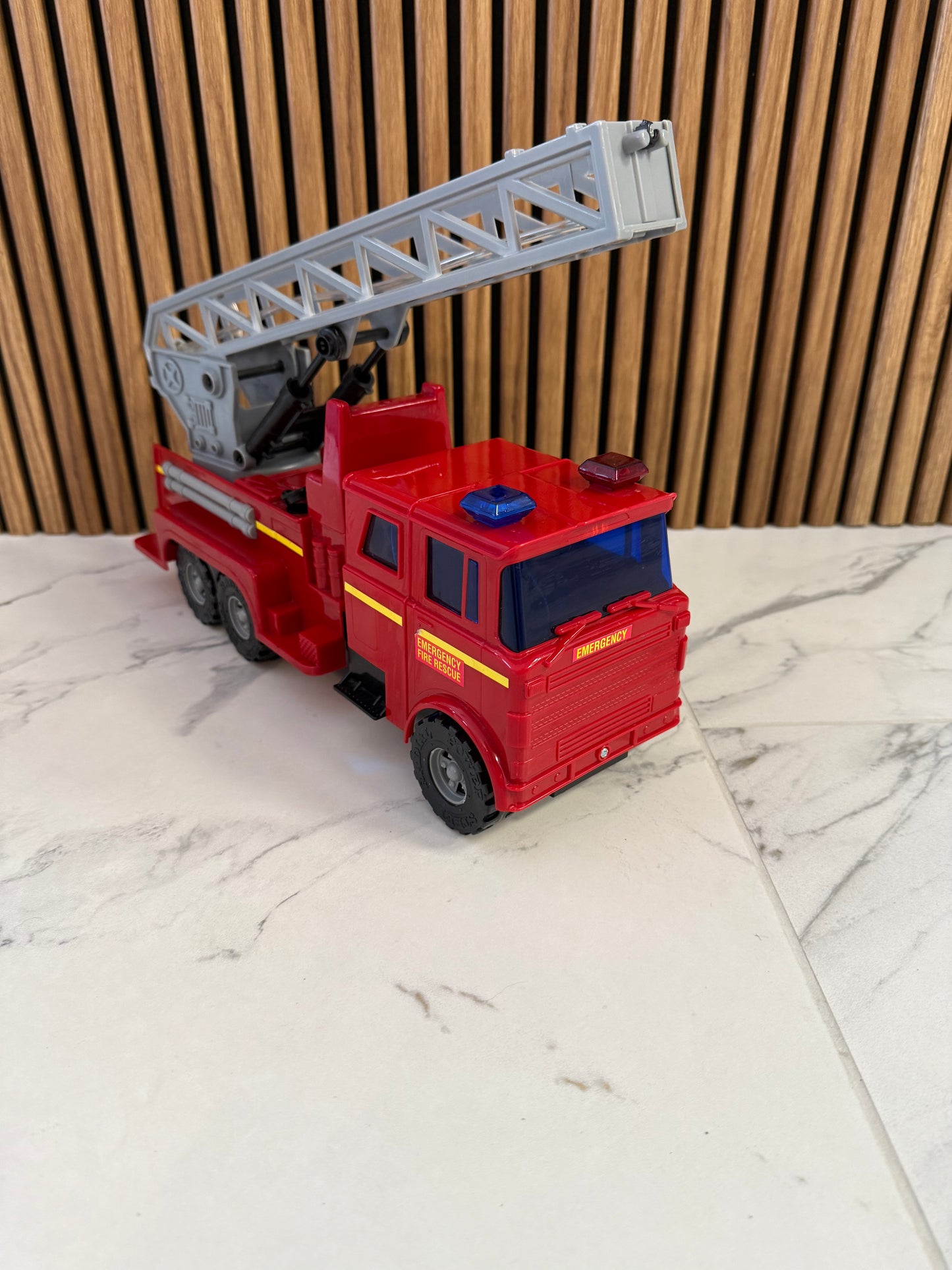 Gelbėjimo Komandos Muzikinis Gaisrinis Sunkvežimis🚒