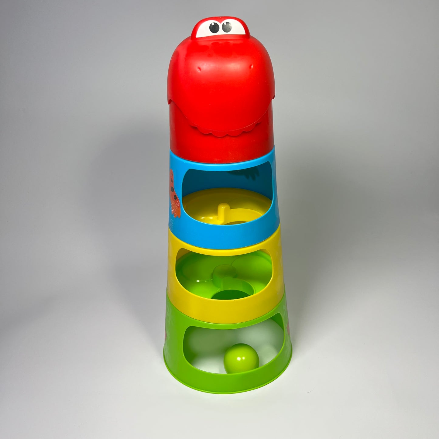 Bokštas su kamuoliuku