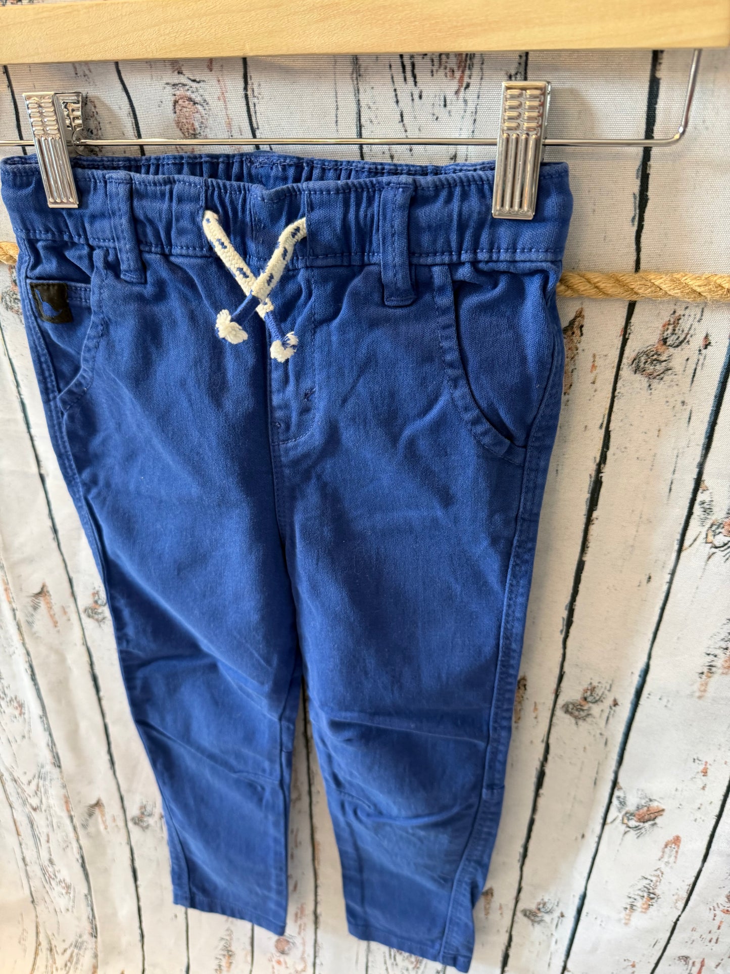 👖 Kelnės George