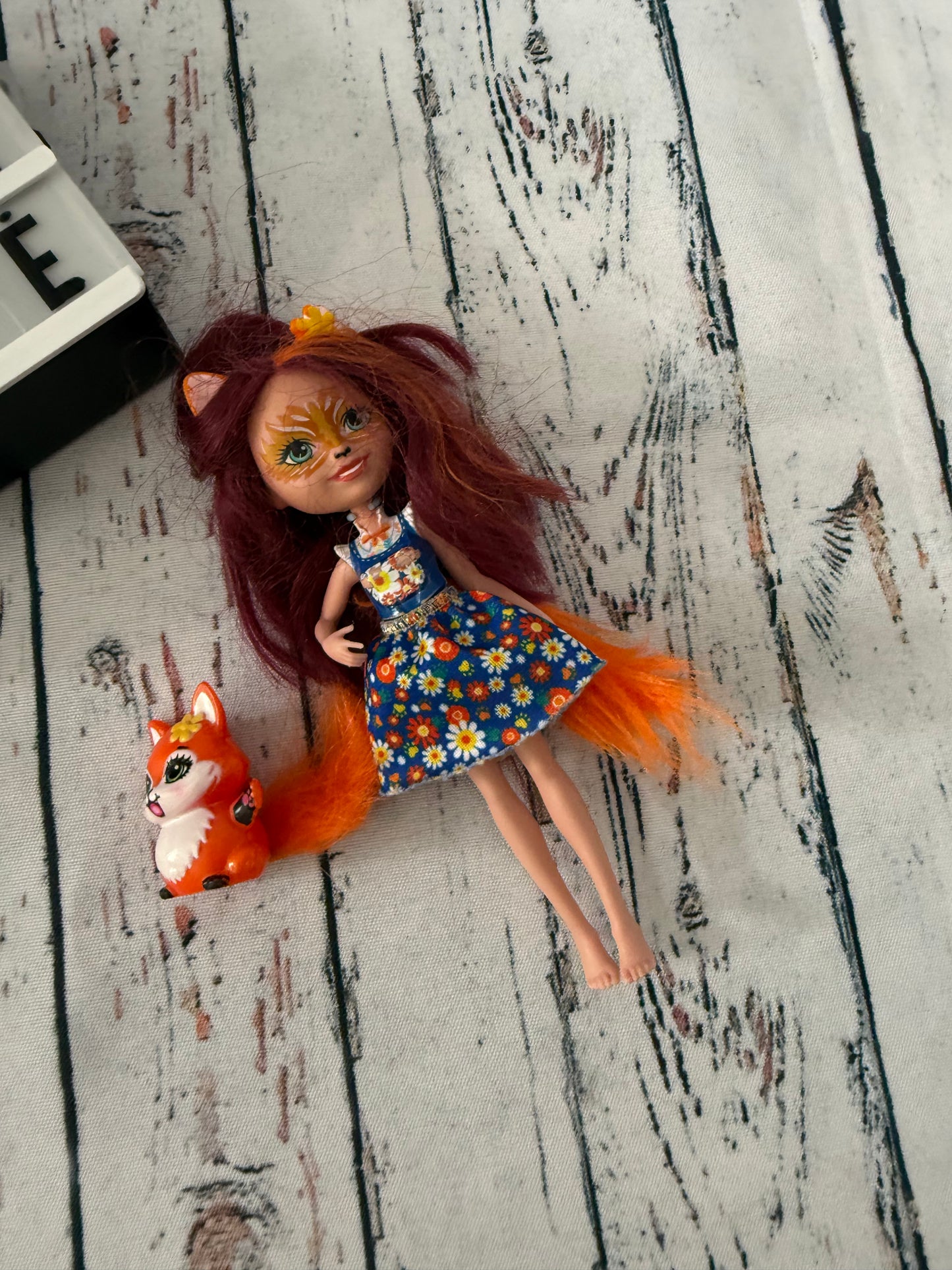 🦊🌸 Enchantimals lėlė su gyvūnėliu