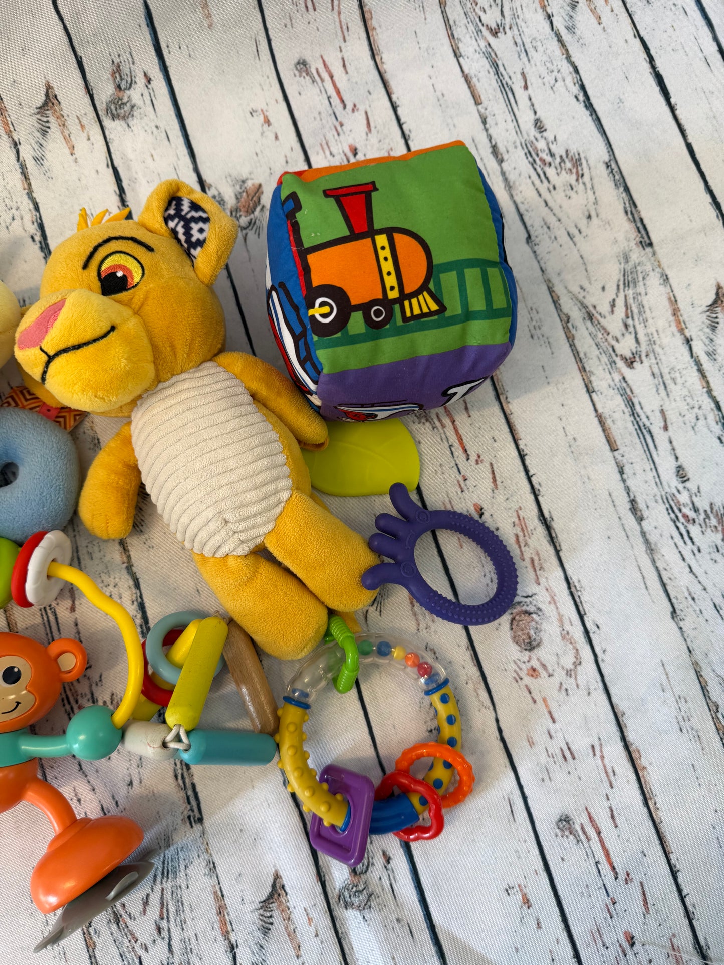 Spalvingas kūdikių žaislų rinkinys mažyliui 👶