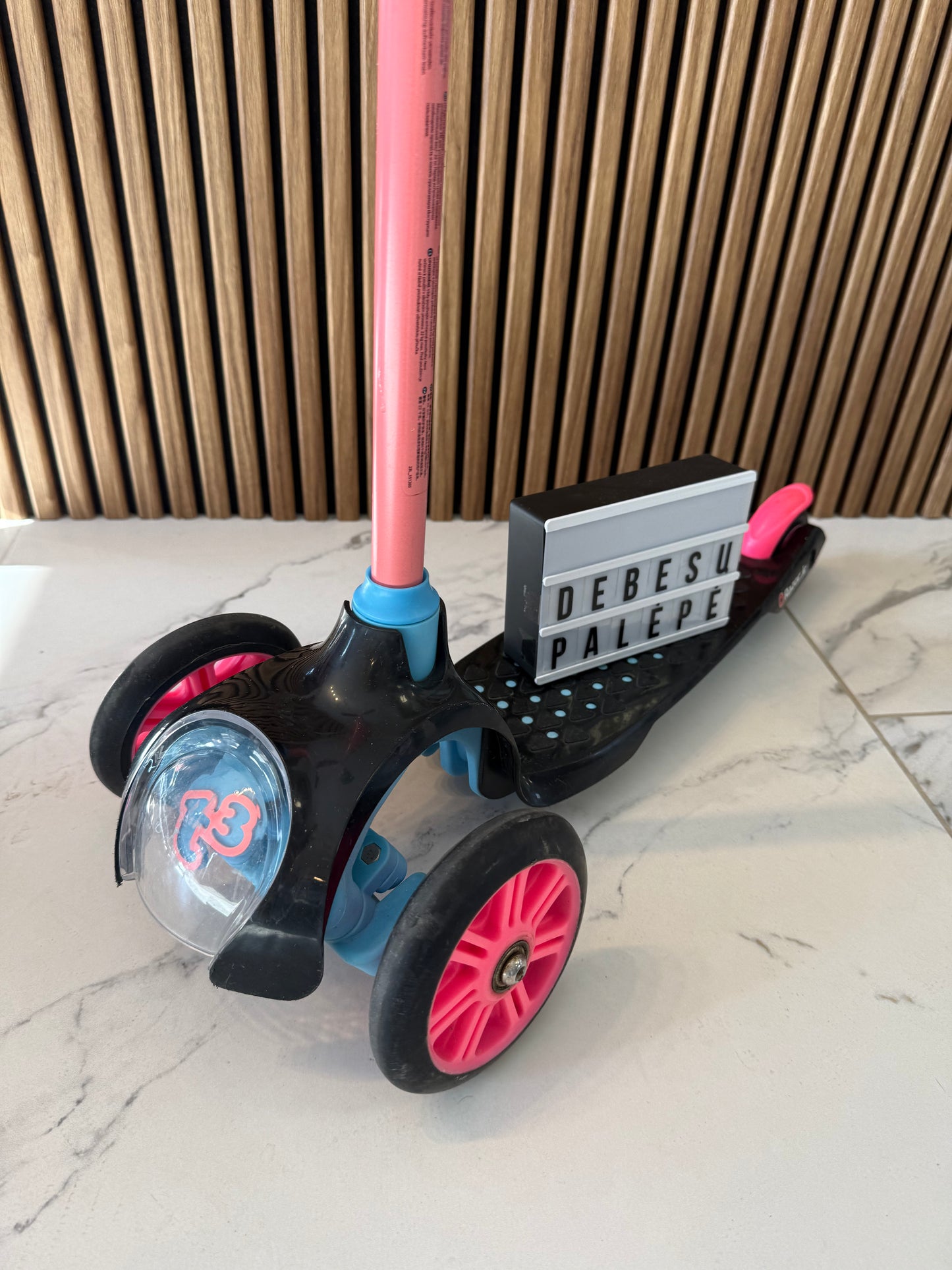 Vaikiškas paspirtukas