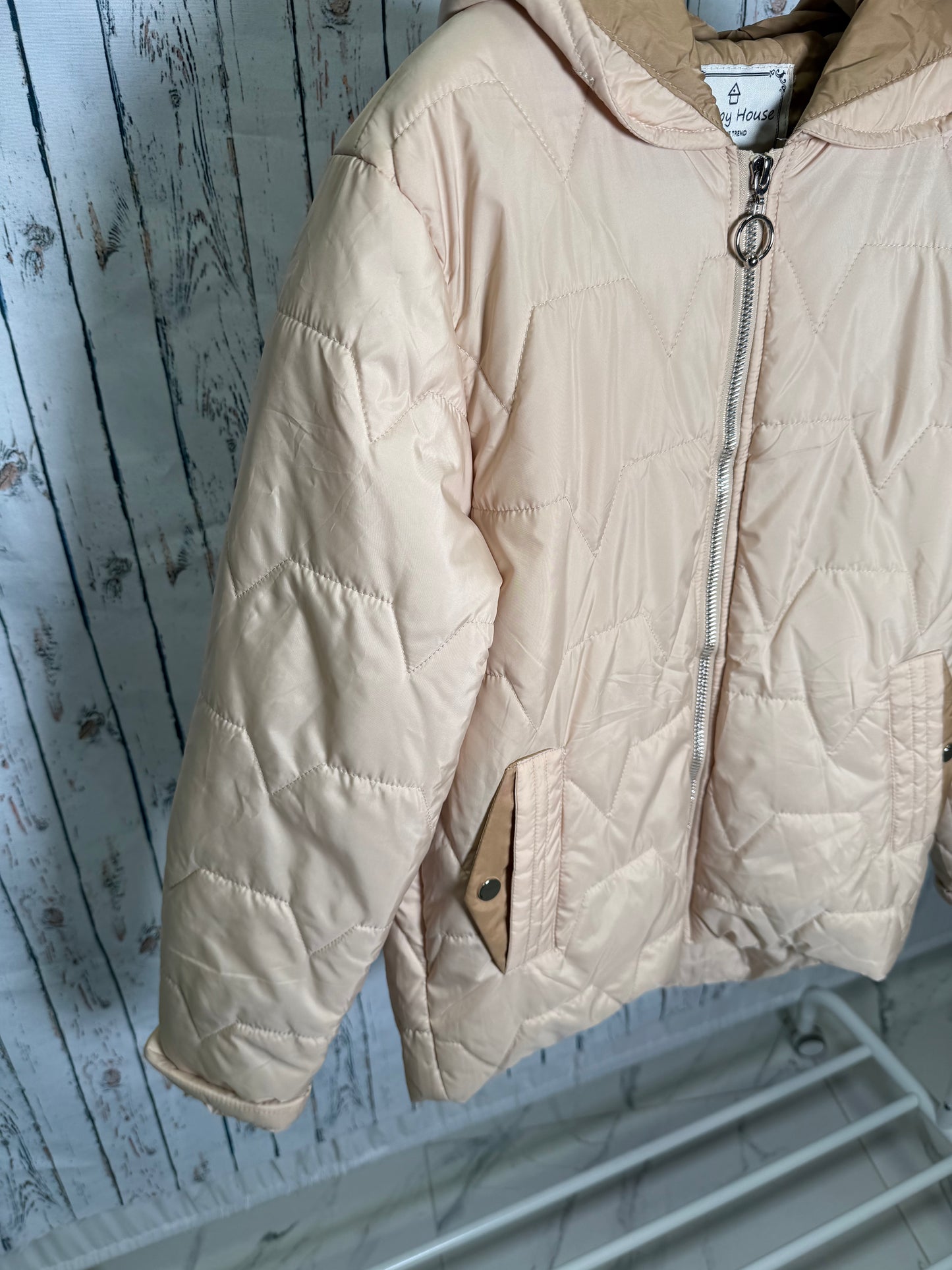 Striukė Happy House