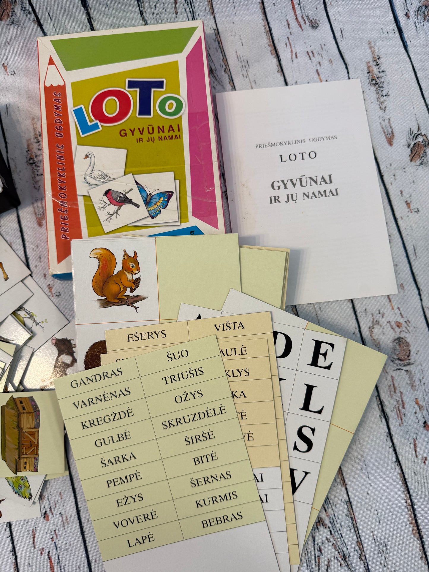 Loto gyvūnai ir jų namai edukacinis žaidimas vaikams