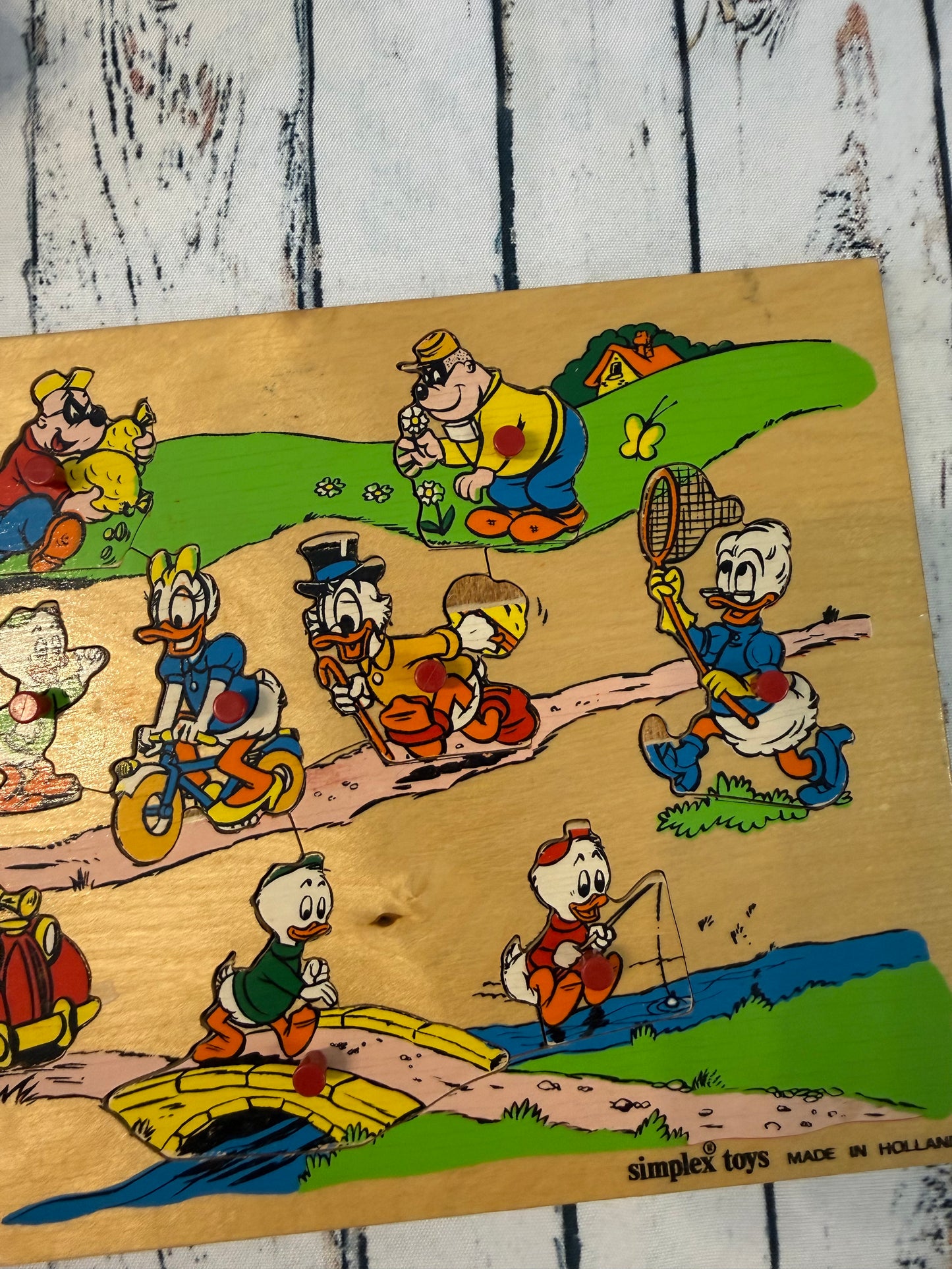 🦆🌳 Retro medinė Ančiukų dėlionė