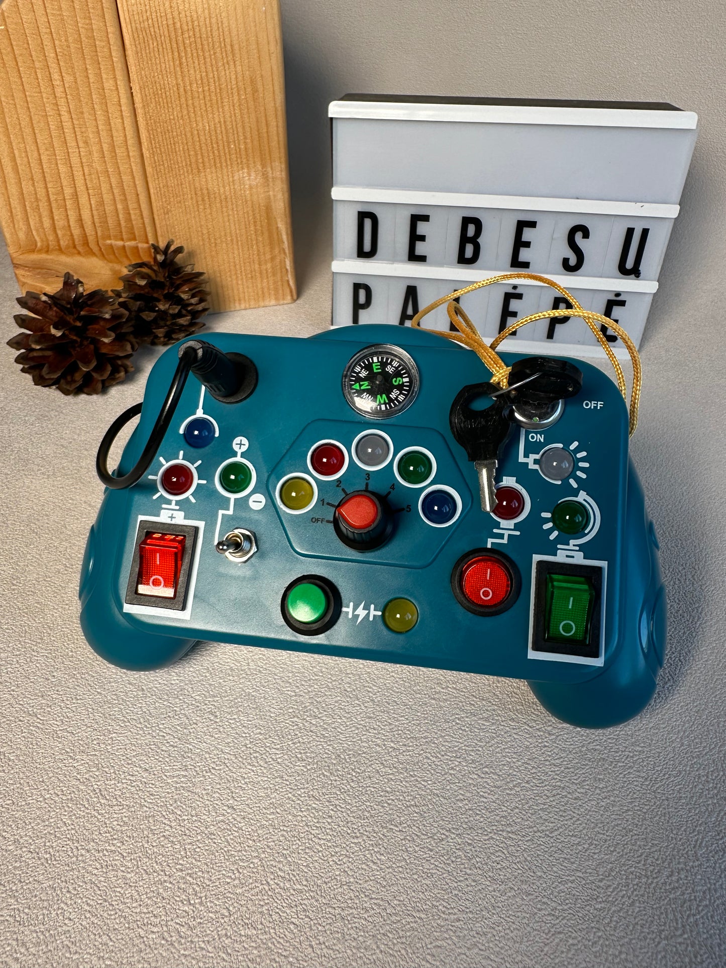 🎛️ Interaktyvus valdymo pultas (nuo 3 metų)