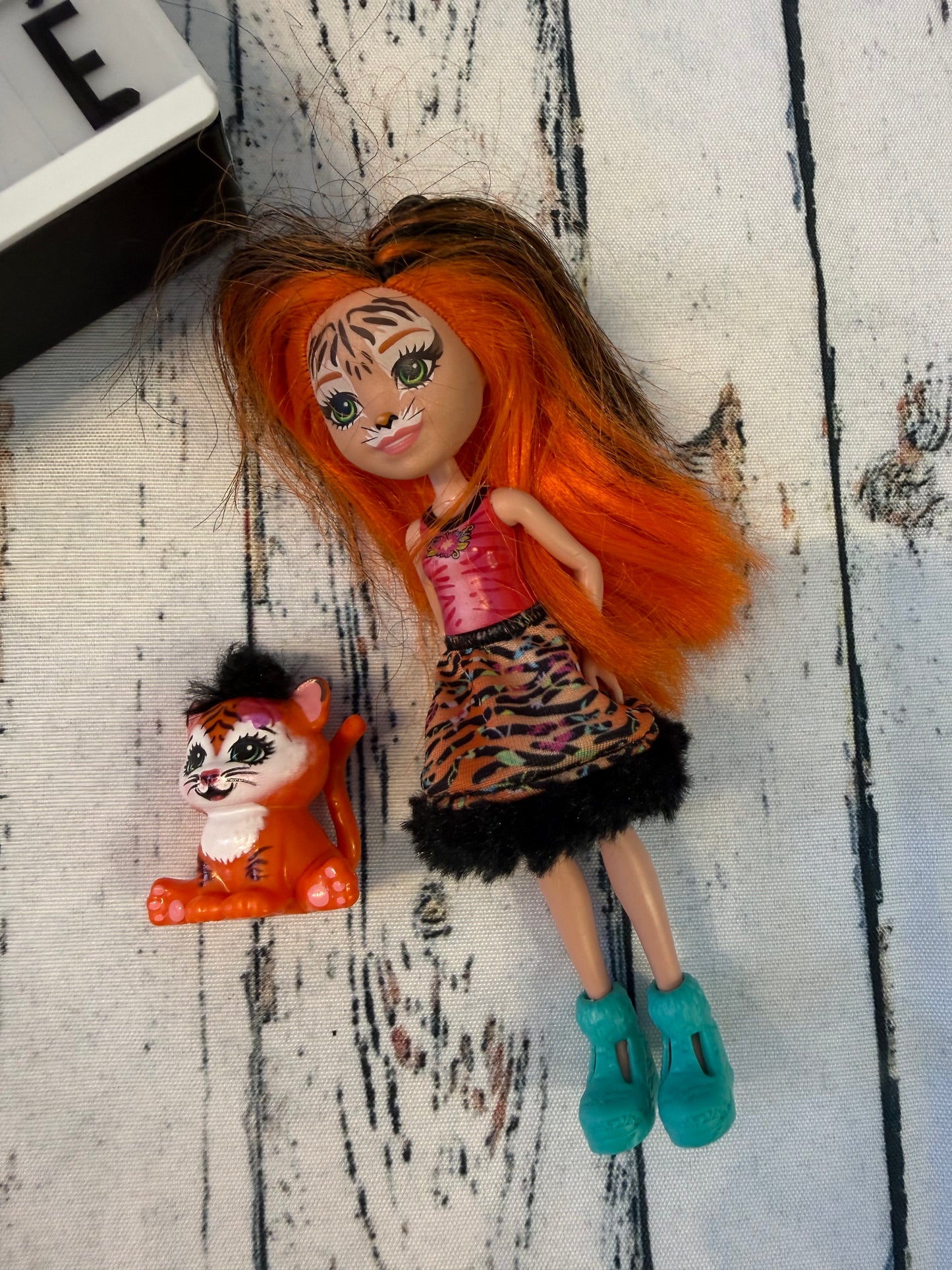 🐯🧡 Enchantimals tigrė su draugu
