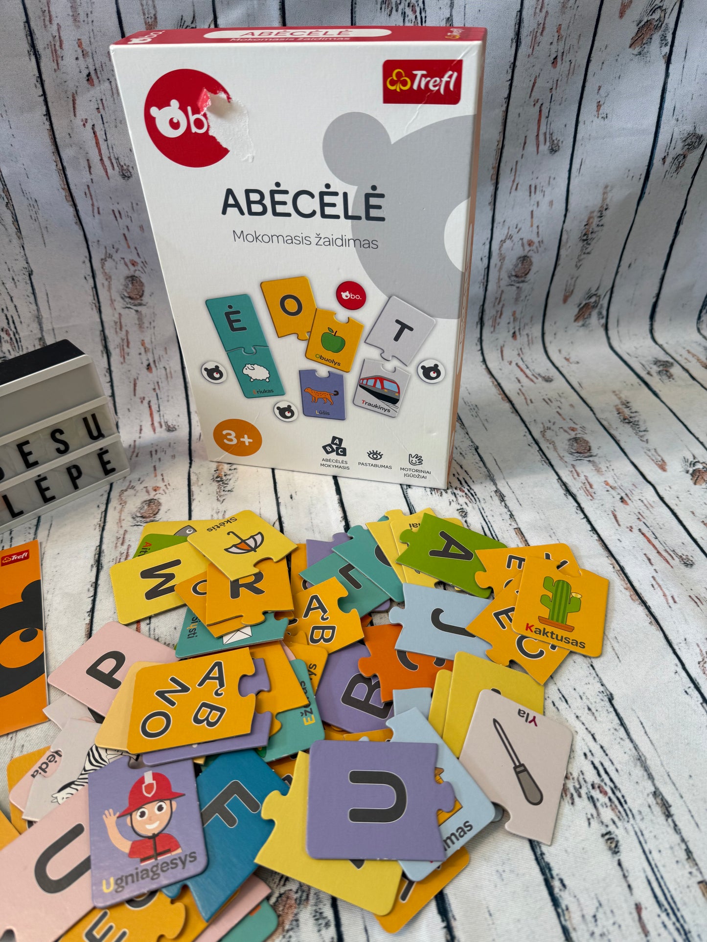 🔤🧩 Trefl Abėcėlė – mokomasis žaidimas