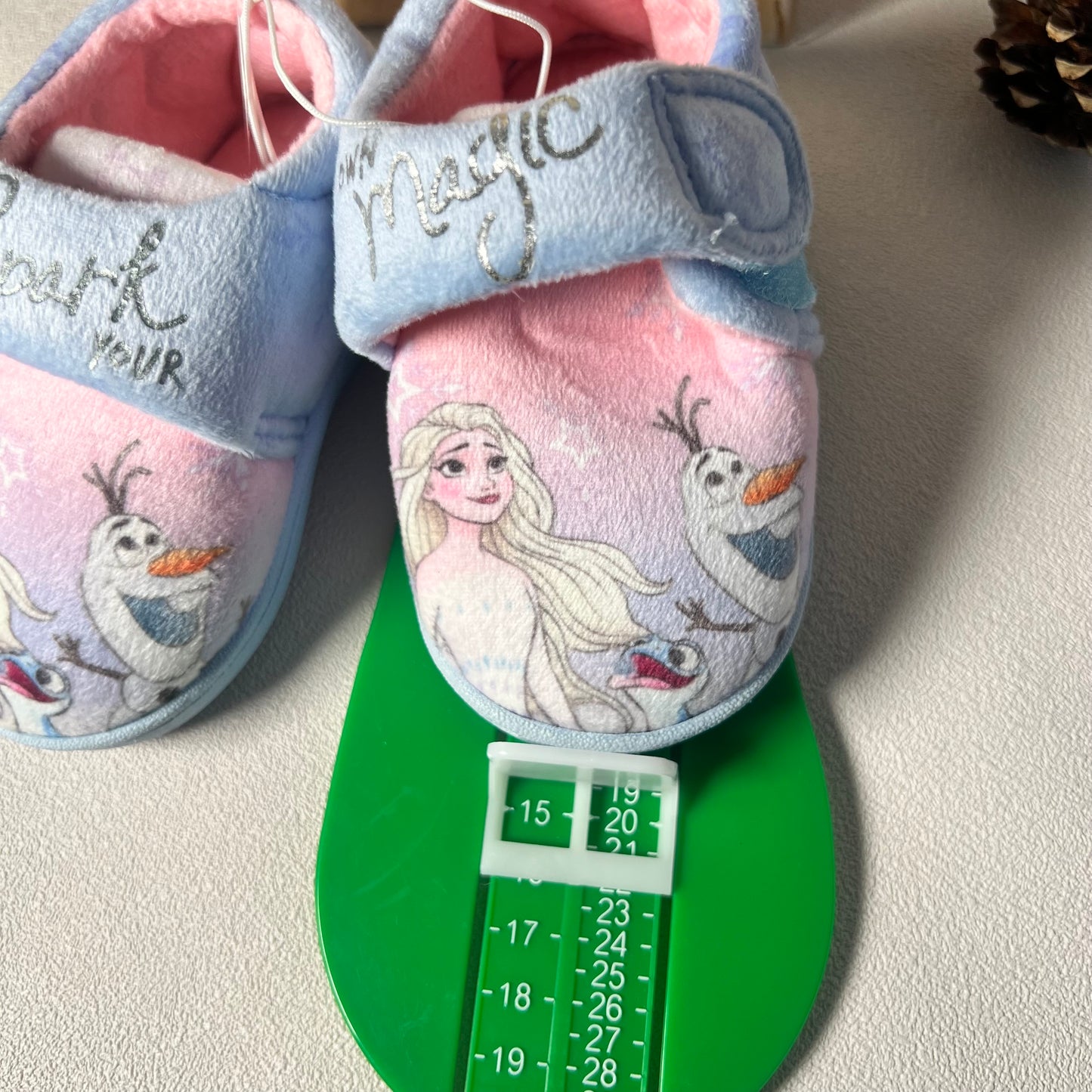 Šlepetės Frozen, George