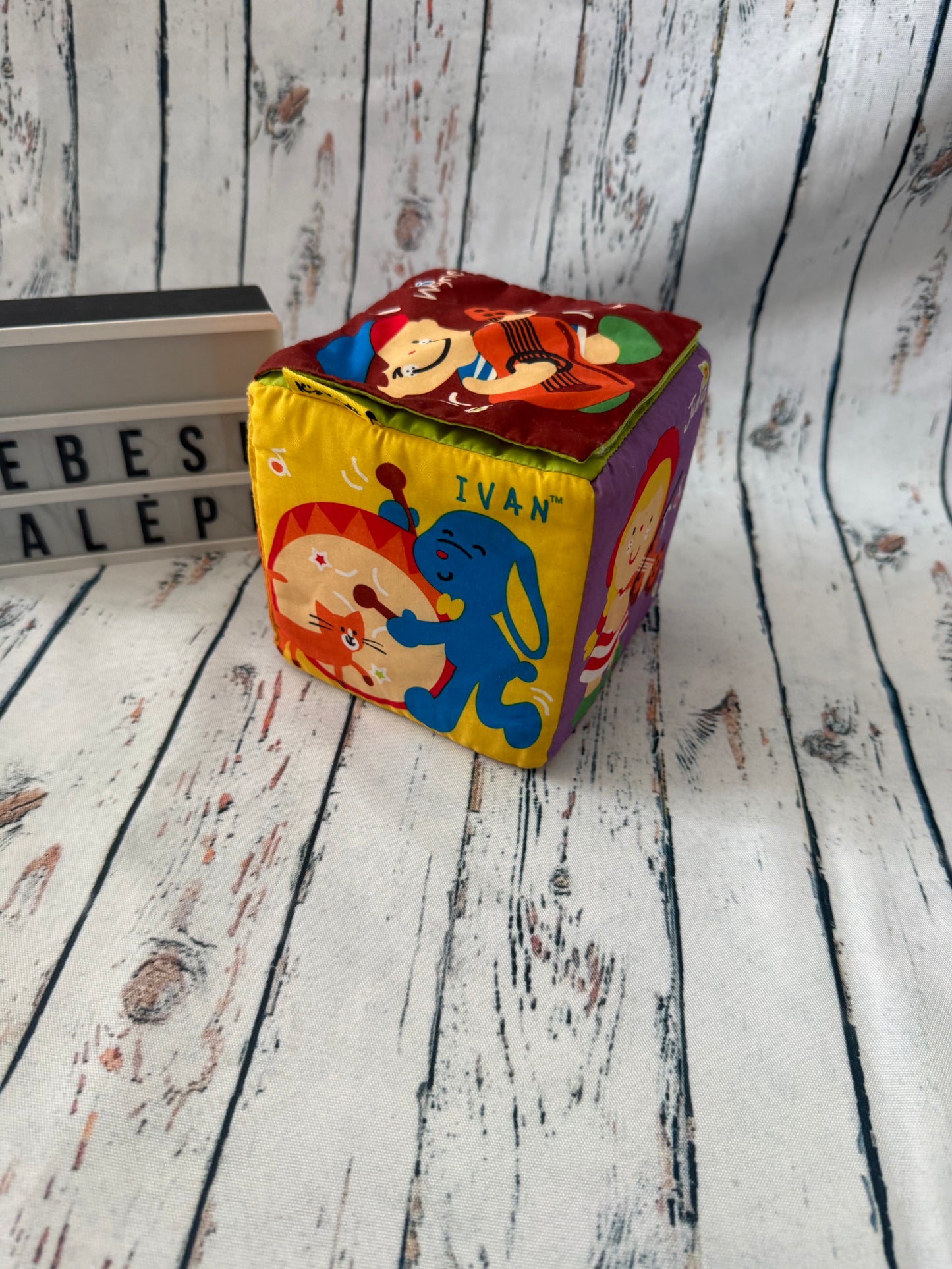 🎵🧸 Interaktyvus muzikinis veiklos kubas anglų kalb