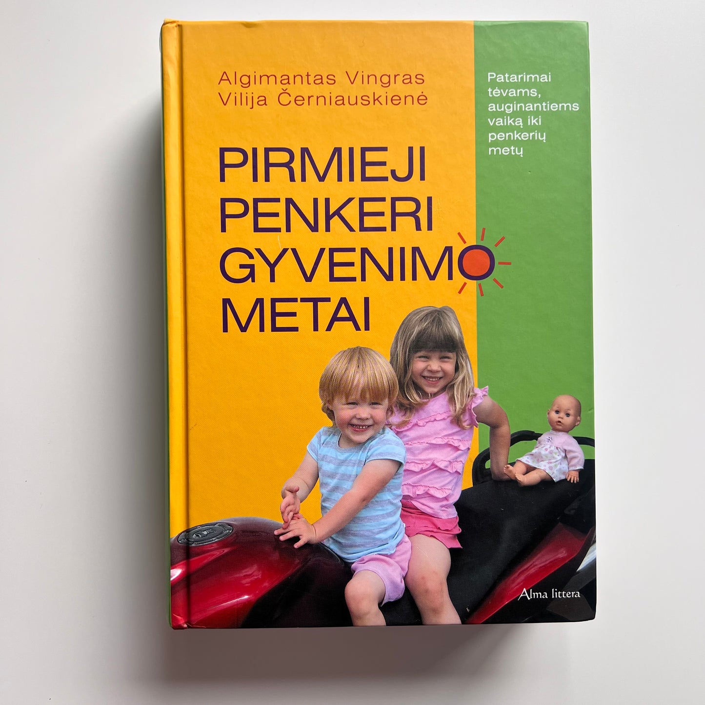 Knyga Pirmieji penkeri gyvenimo metai, N