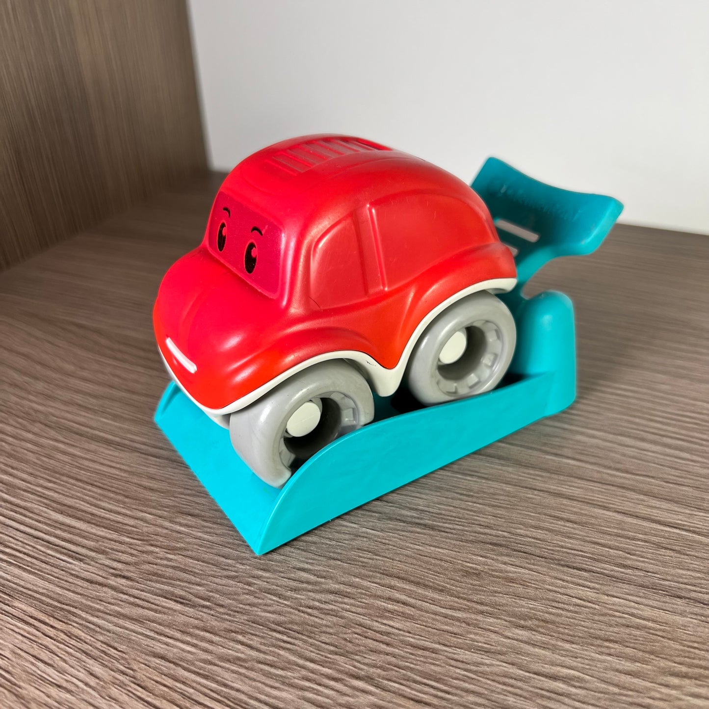 Mašinėlė linksma besivartanti