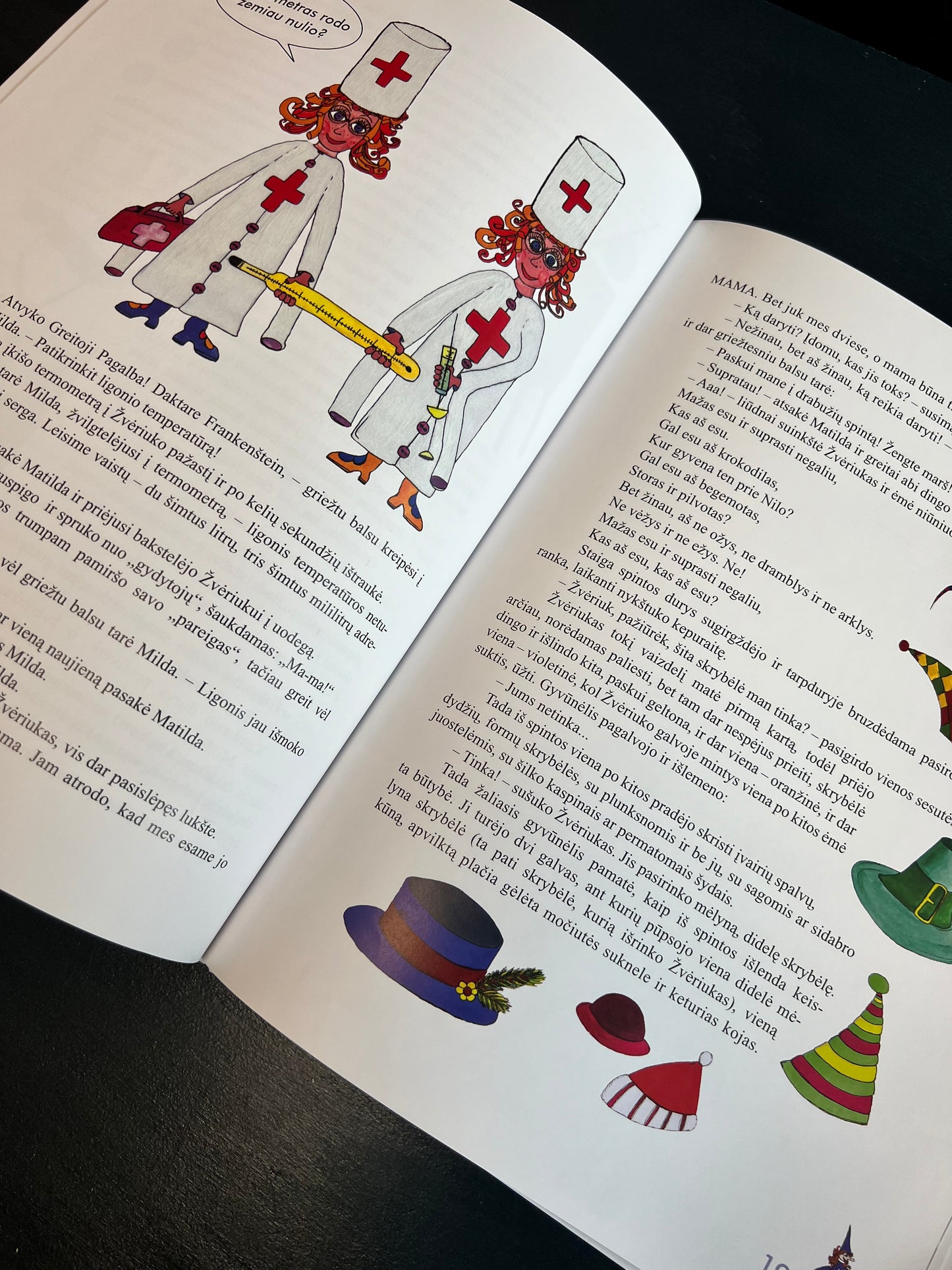 Knyga Mažojo dinozauriuko istorija