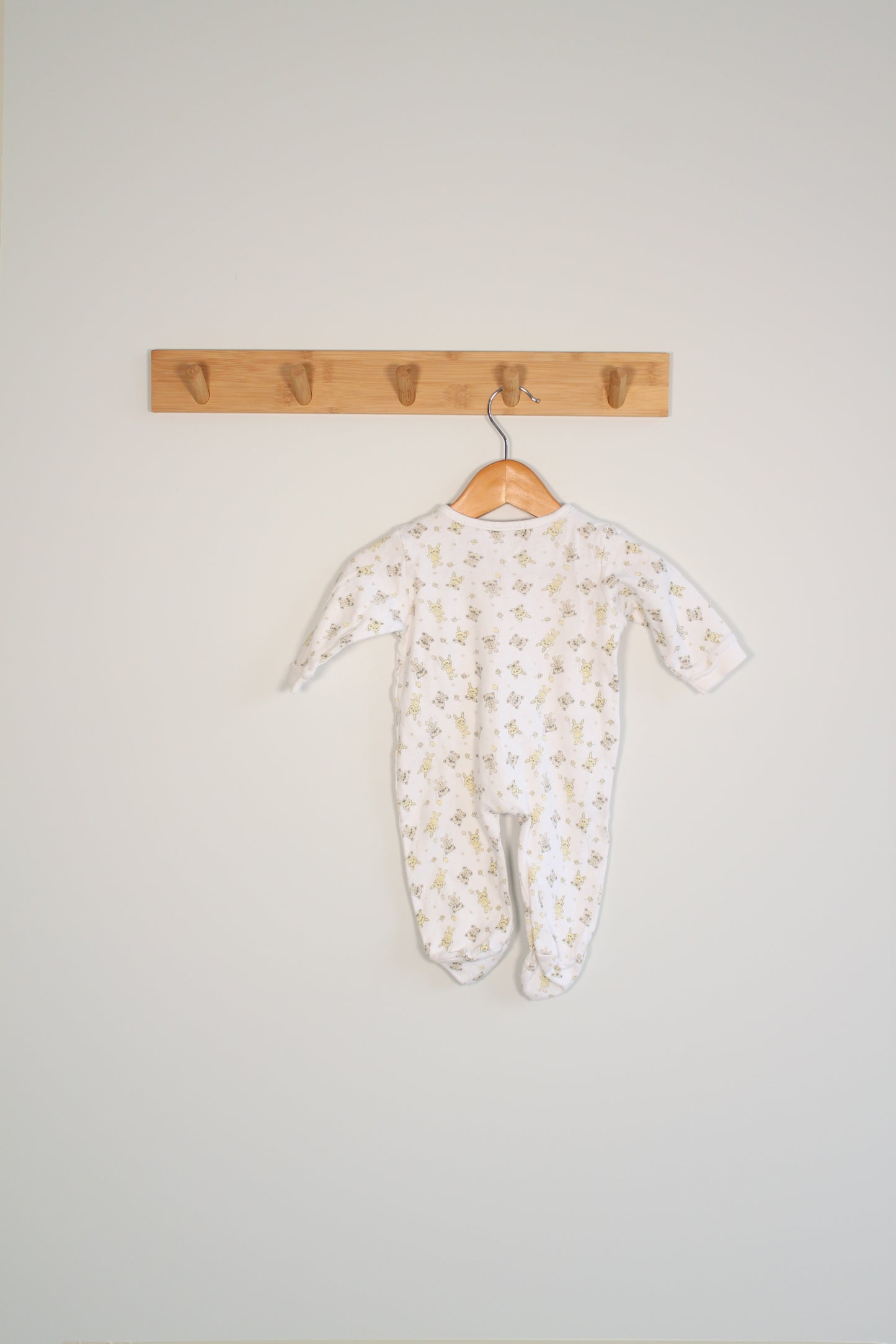 Šliaužtinukas, Bebe Cool