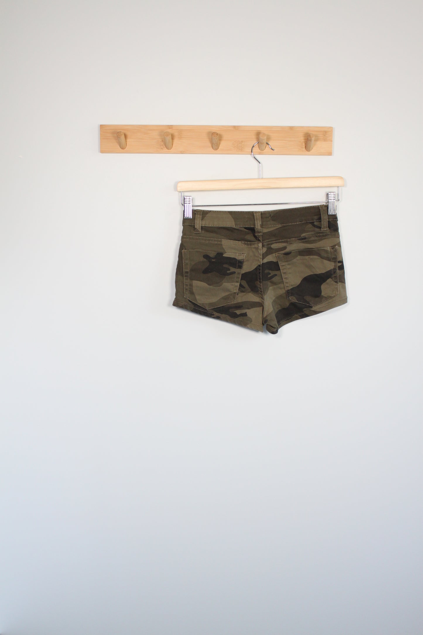 Šortai Cropp