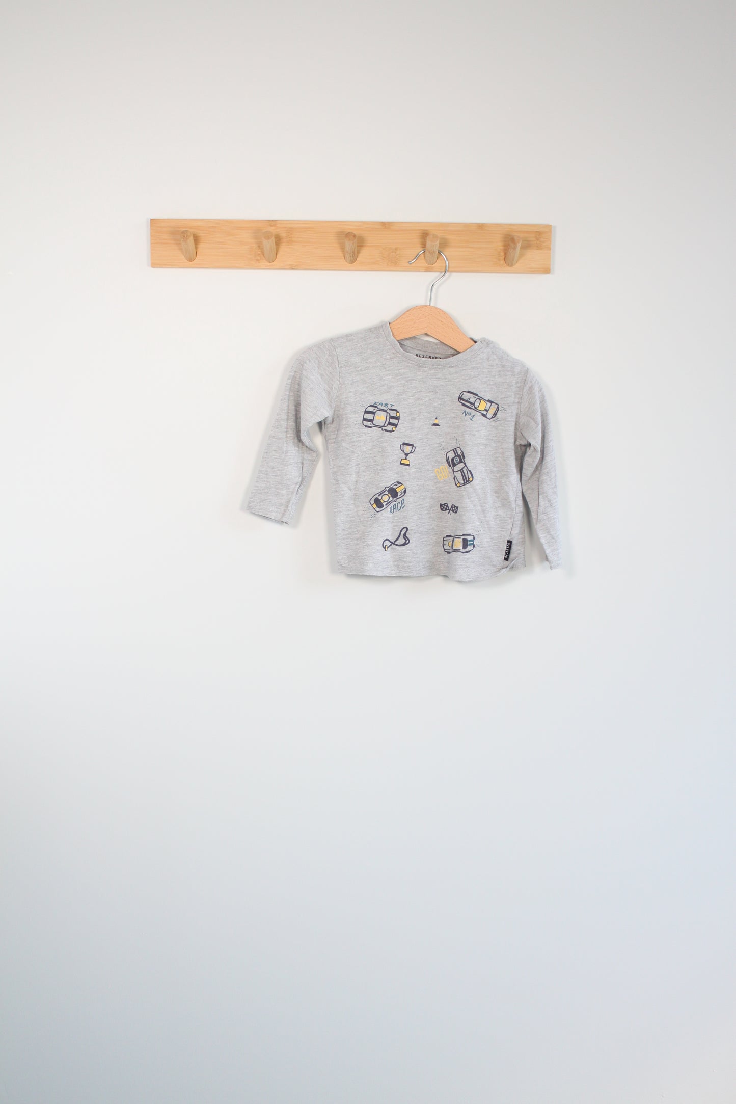 Marškinėliai Reserved