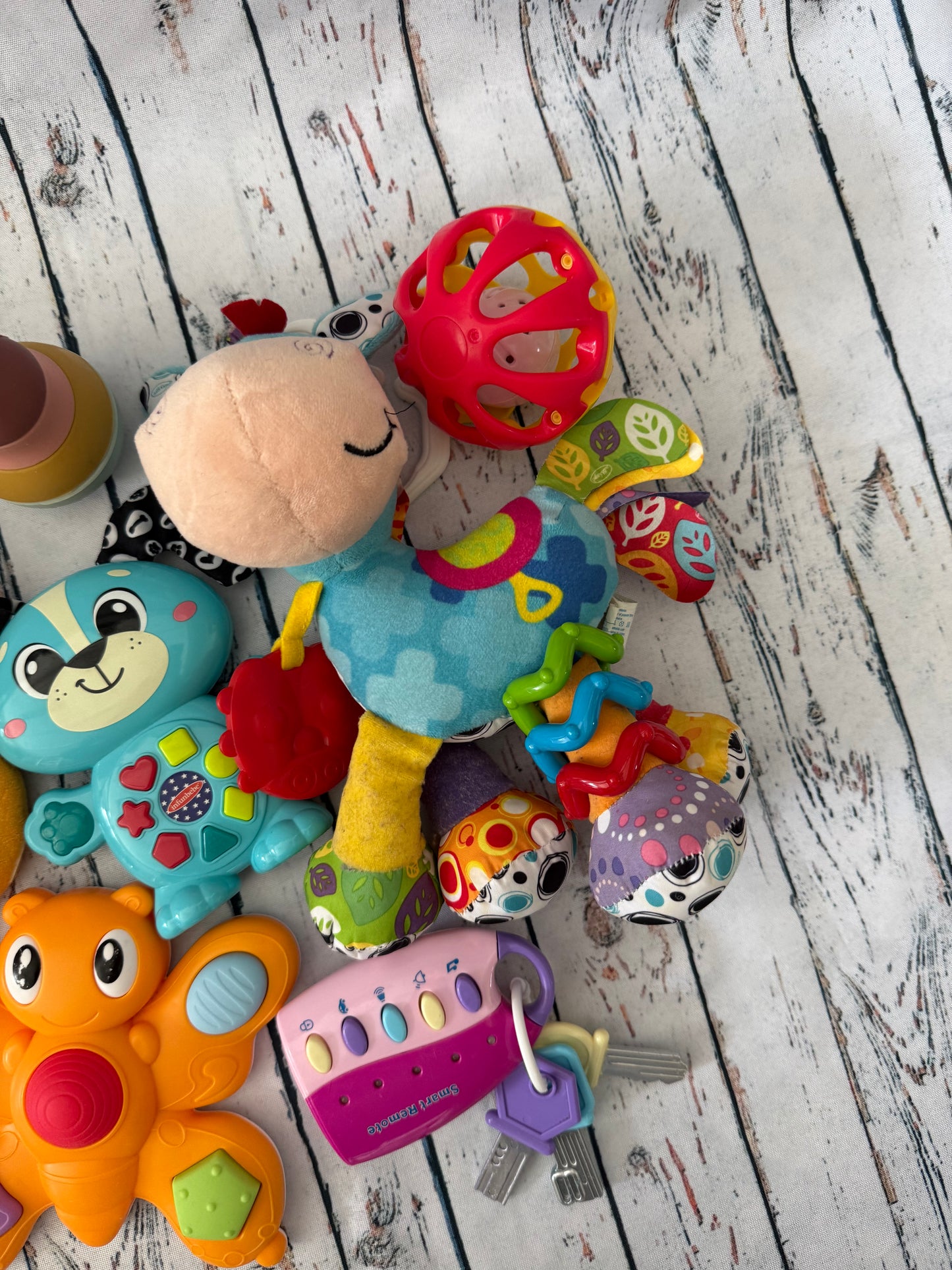 🧸🎶 Lavinamųjų žaislų rinkinys mažyliui