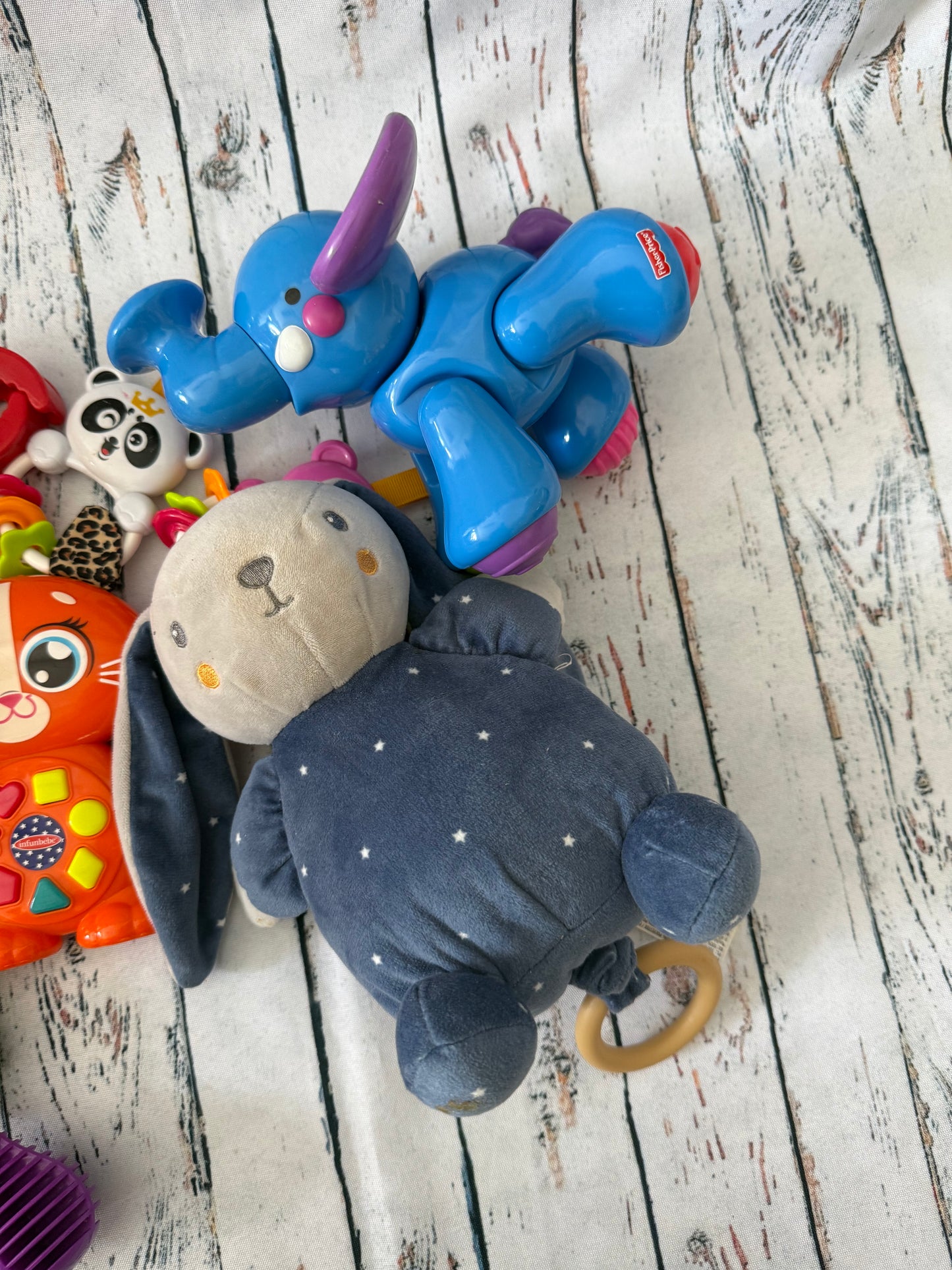 🧸🎵 Lavinamųjų žaislų rinkinys mažyliui