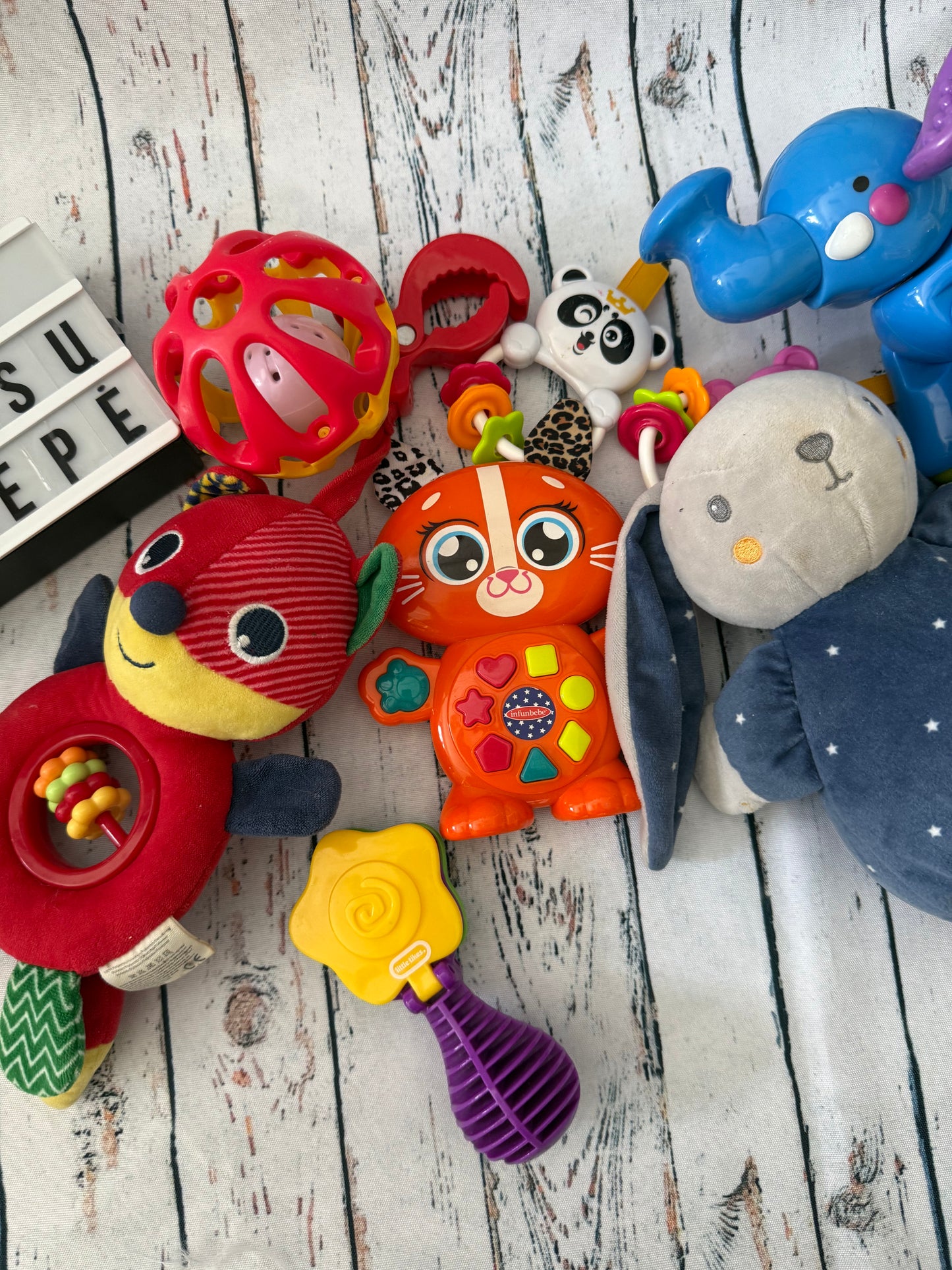 🧸🎵 Lavinamųjų žaislų rinkinys mažyliui