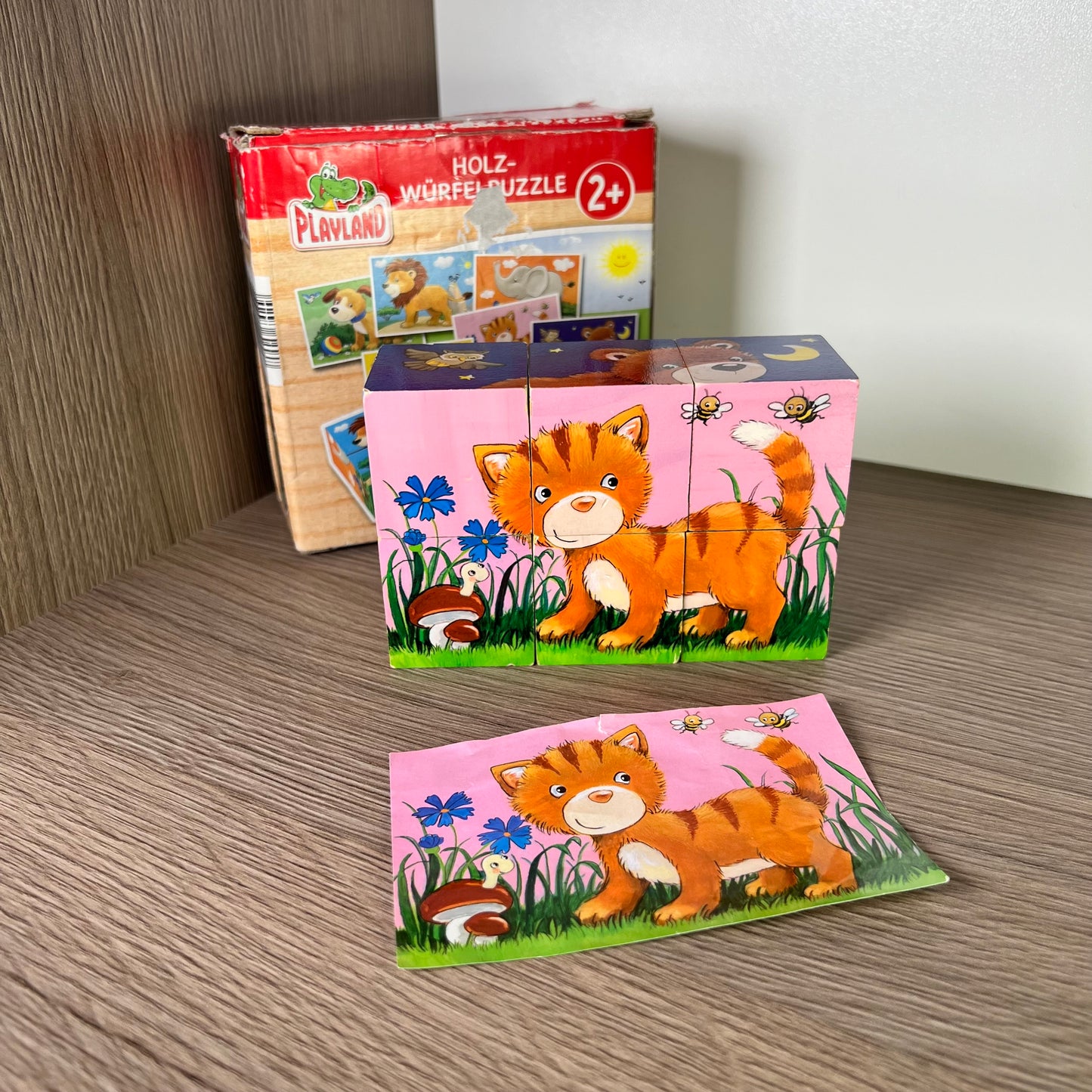 Medinės kaladėlės su paveiskliukais