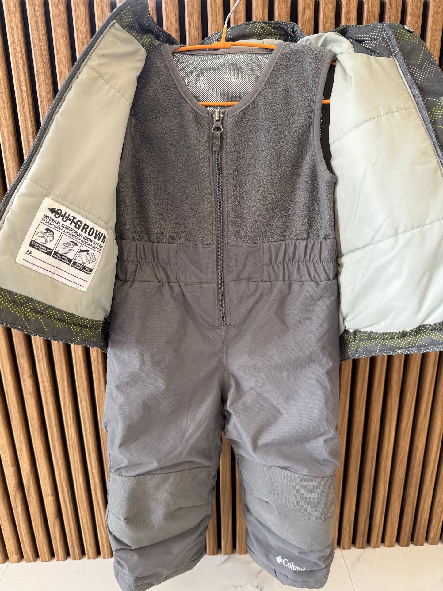 Dviejų dalių Columbia Kombinezonas