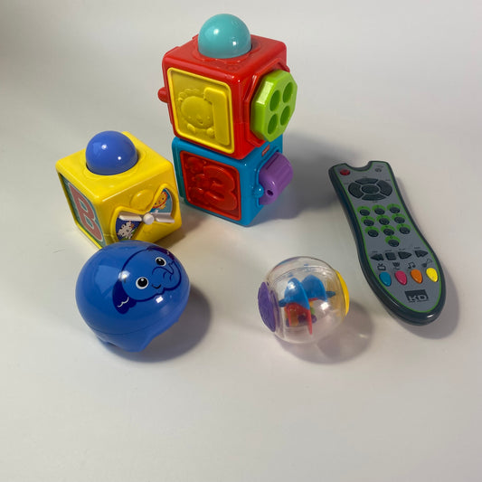 Lavinamų žaisliukų rinkinys “Pirmieji atradimai”