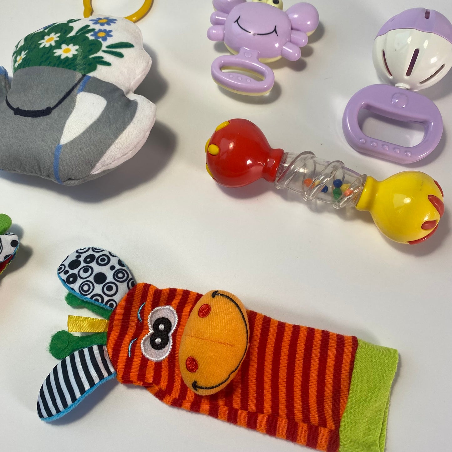 Lavinamų žaisliukų rinkinys "Švelnus pasaulio pažinimas"