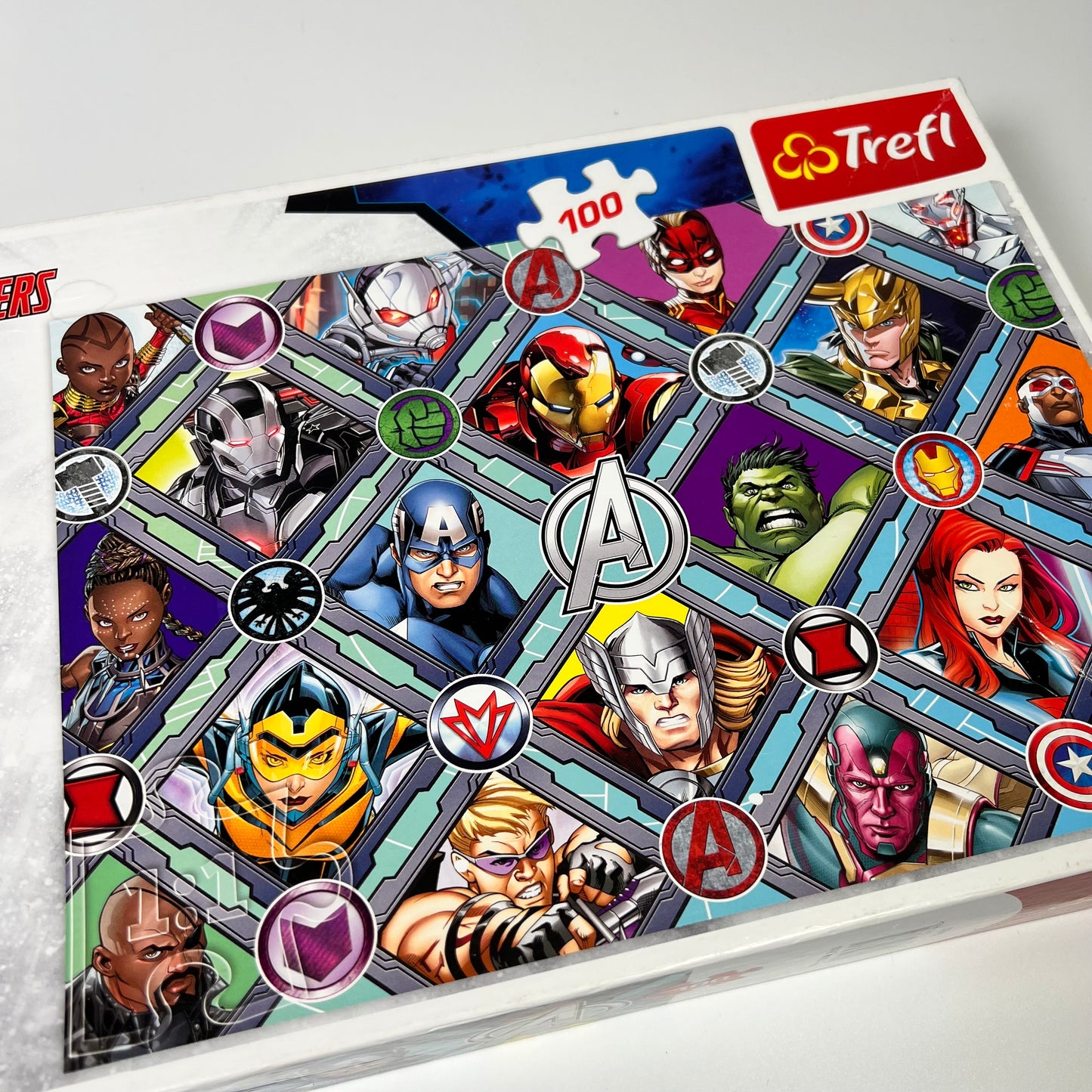 Dėlionė Avengers, Trefl, 100 dalių