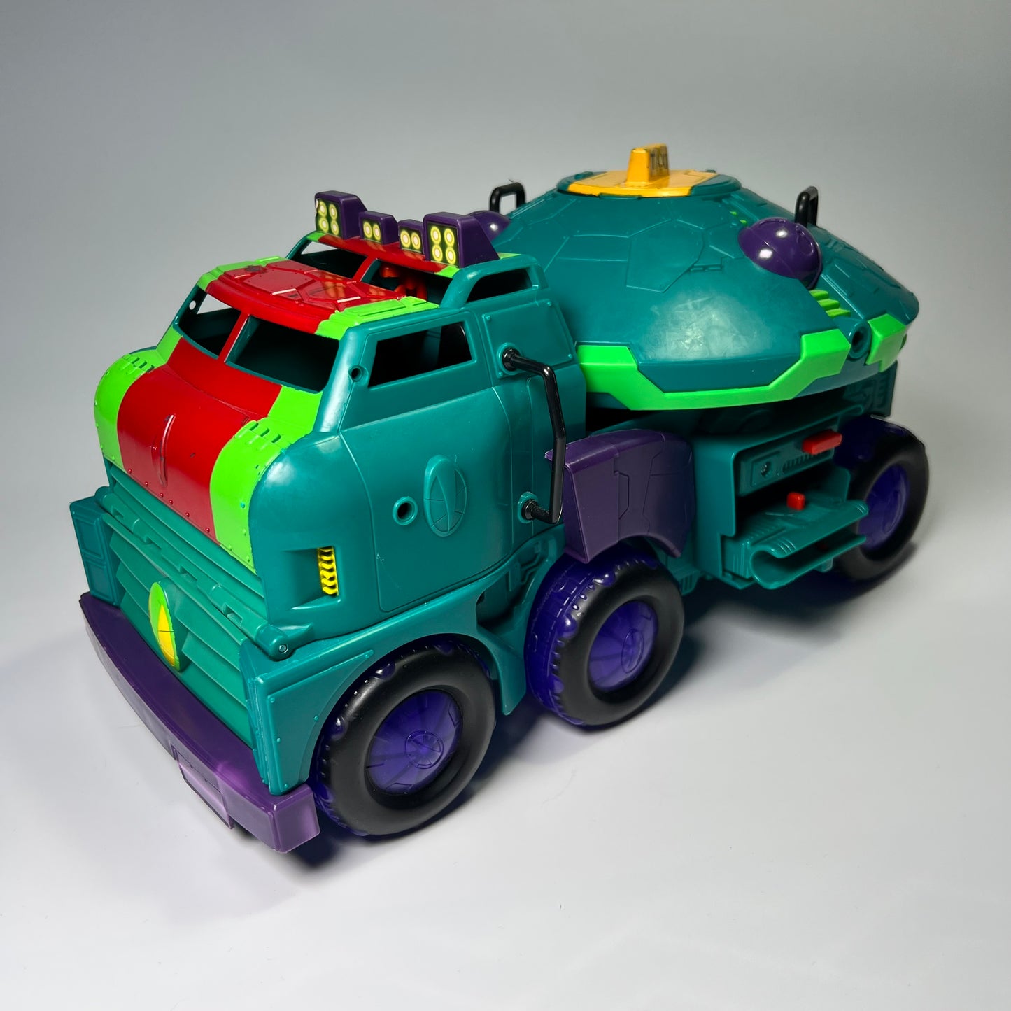 Teenage Mutant Ninja Turtles TUAB6000 „The Rise Turtle Tank“ mašina