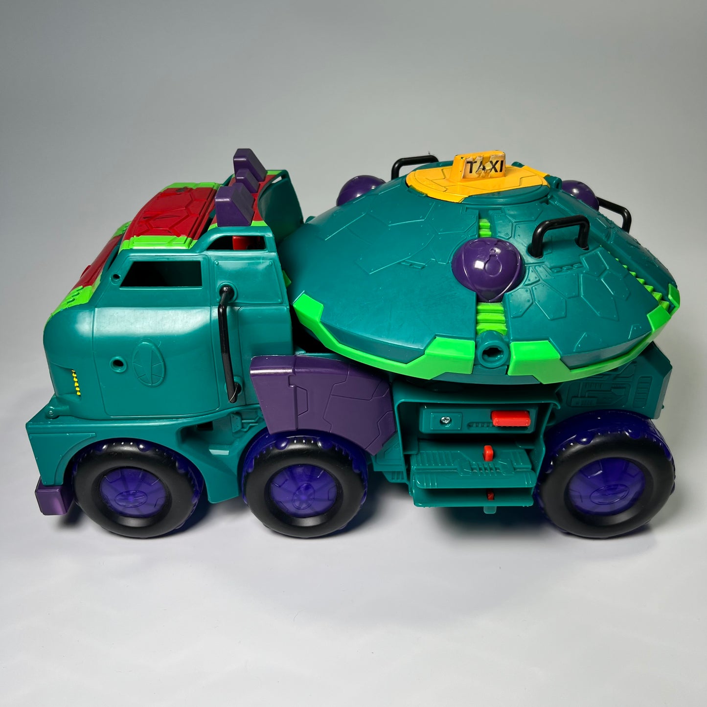 Teenage Mutant Ninja Turtles TUAB6000 „The Rise Turtle Tank“ mašina