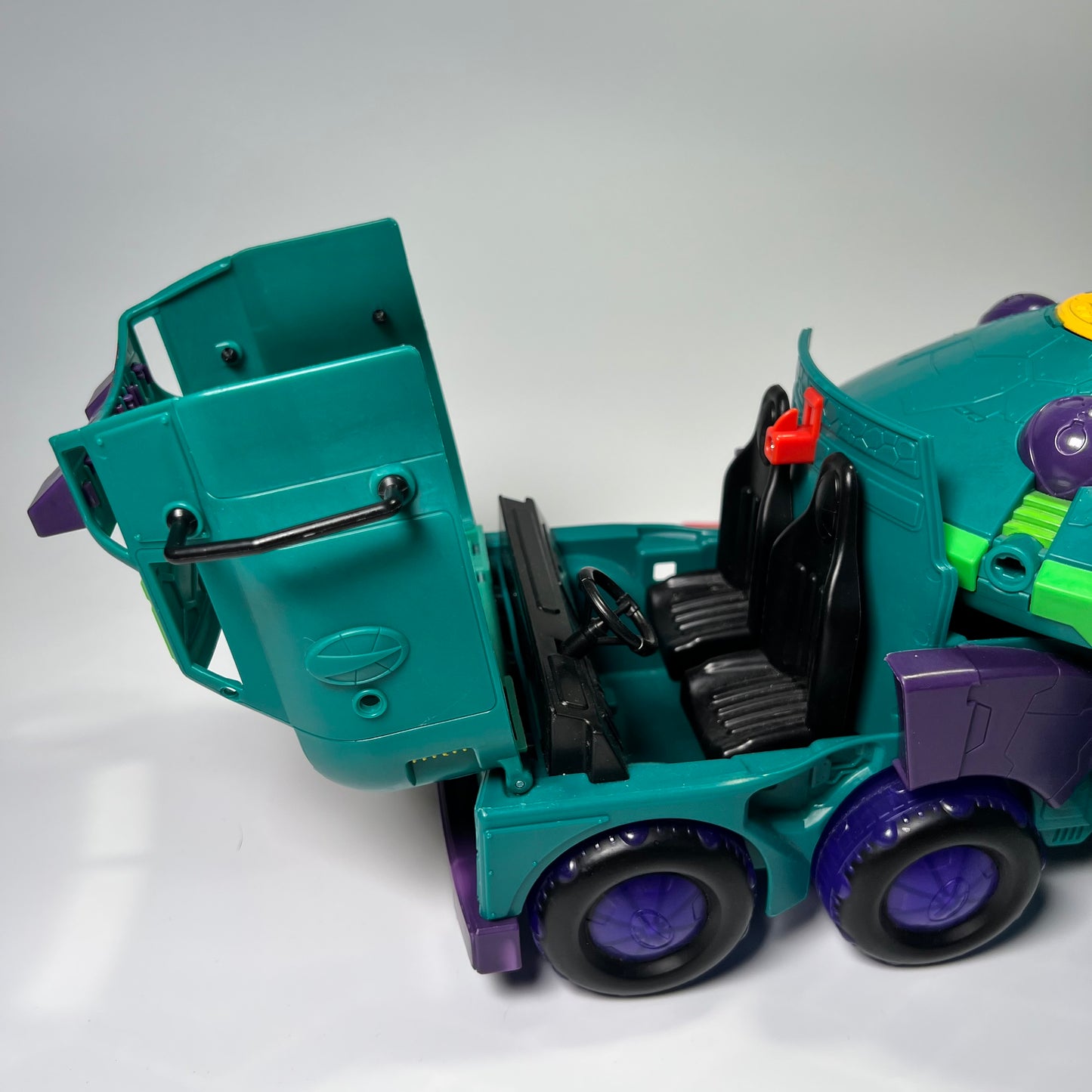 Teenage Mutant Ninja Turtles TUAB6000 „The Rise Turtle Tank“ mašina