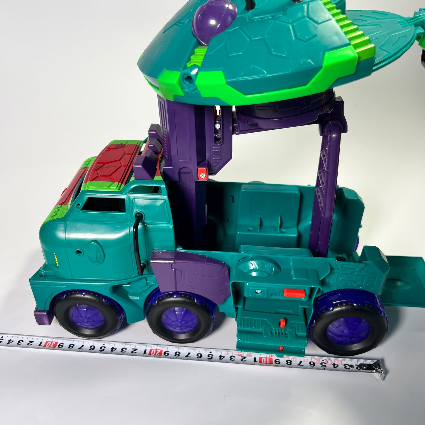 Teenage Mutant Ninja Turtles TUAB6000 „The Rise Turtle Tank“ mašina