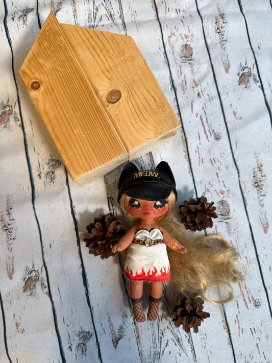 🔥 Ugninė stiliaus lėlė 🔥