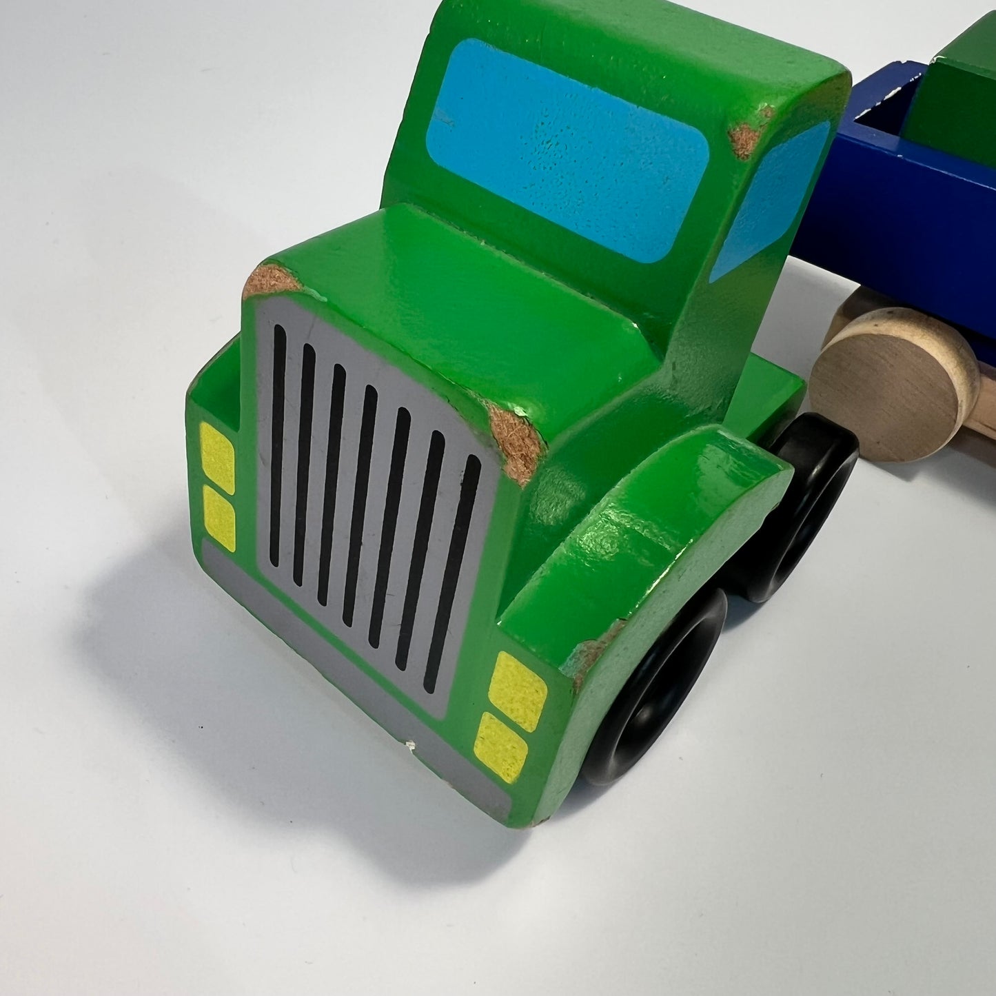 Mediniai sunkvežimiai