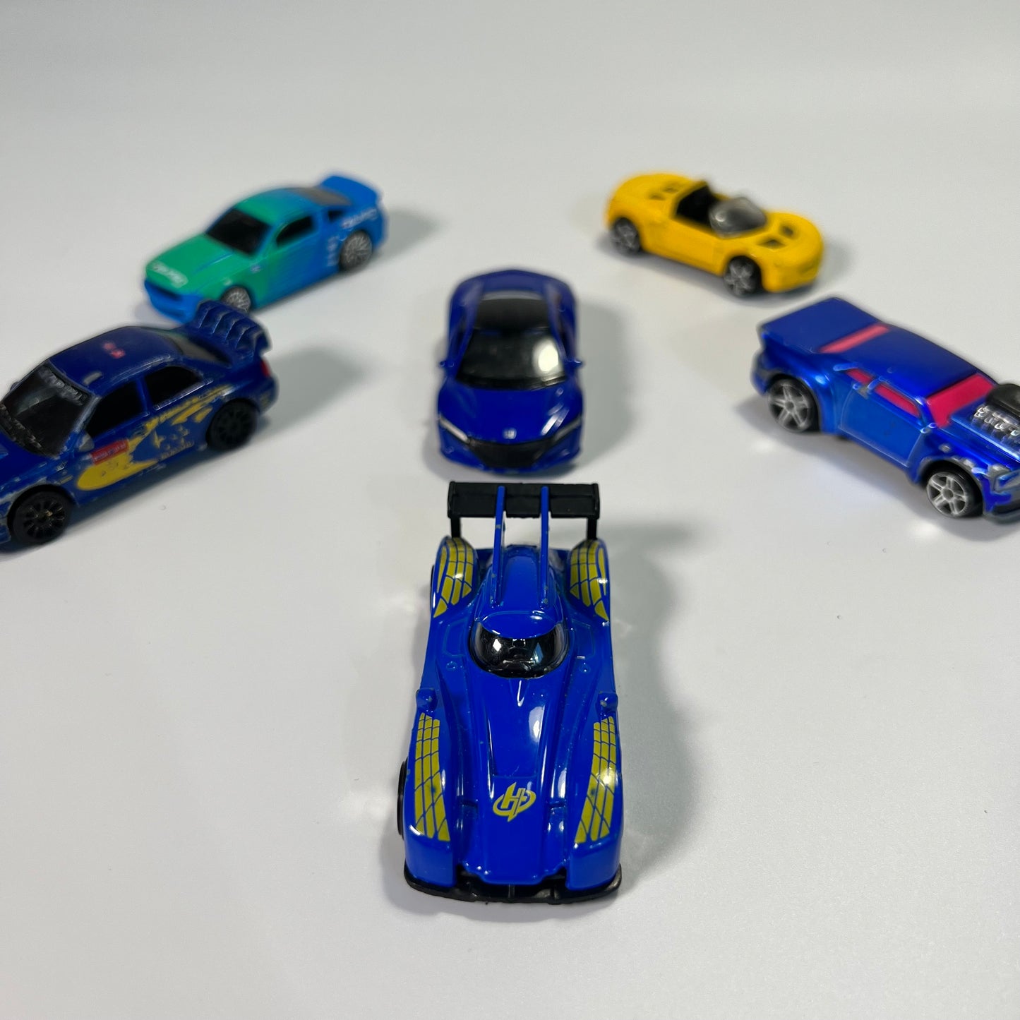 Mini automobilių rinkinys