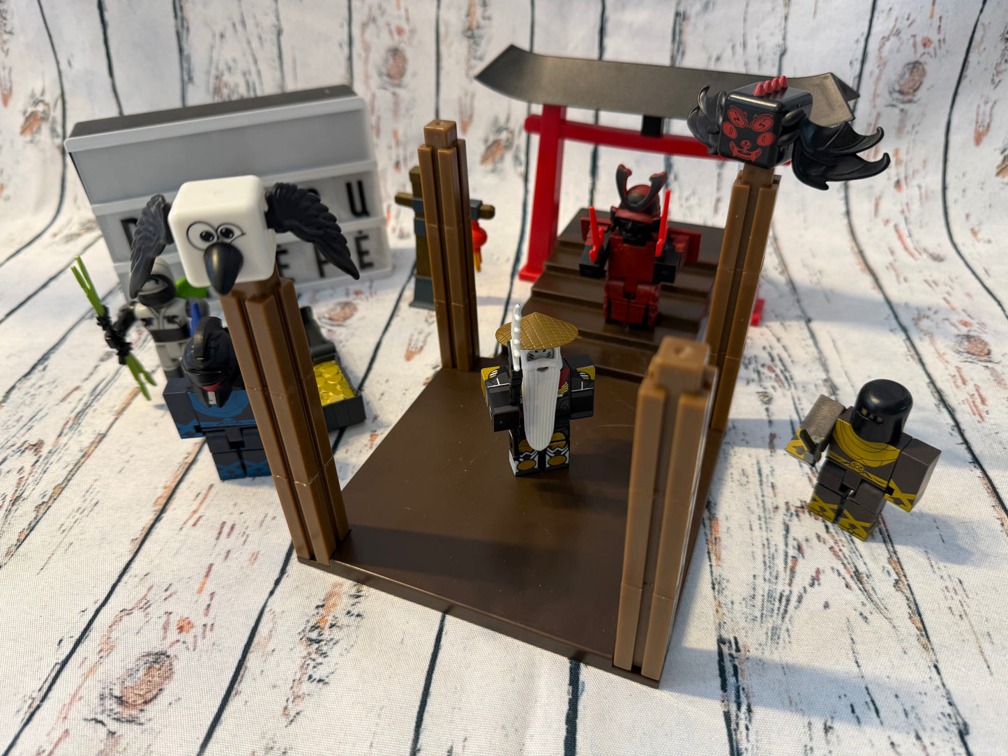 🎮⚔️ ROBLOX žaidimo rinkinys su figūrėlėmis