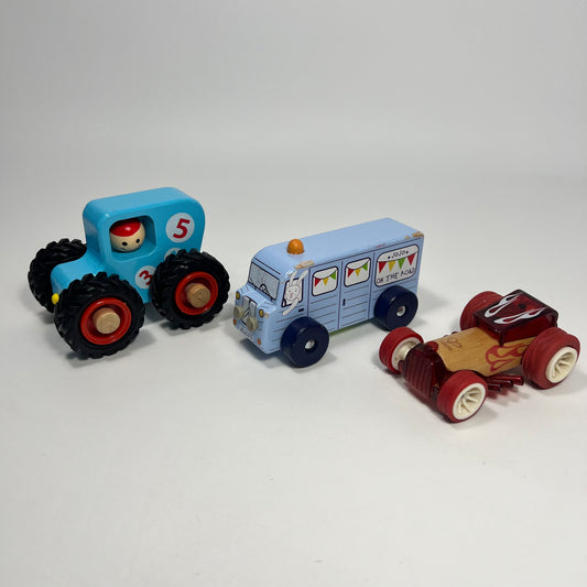 Mažų automobilių rinkinys