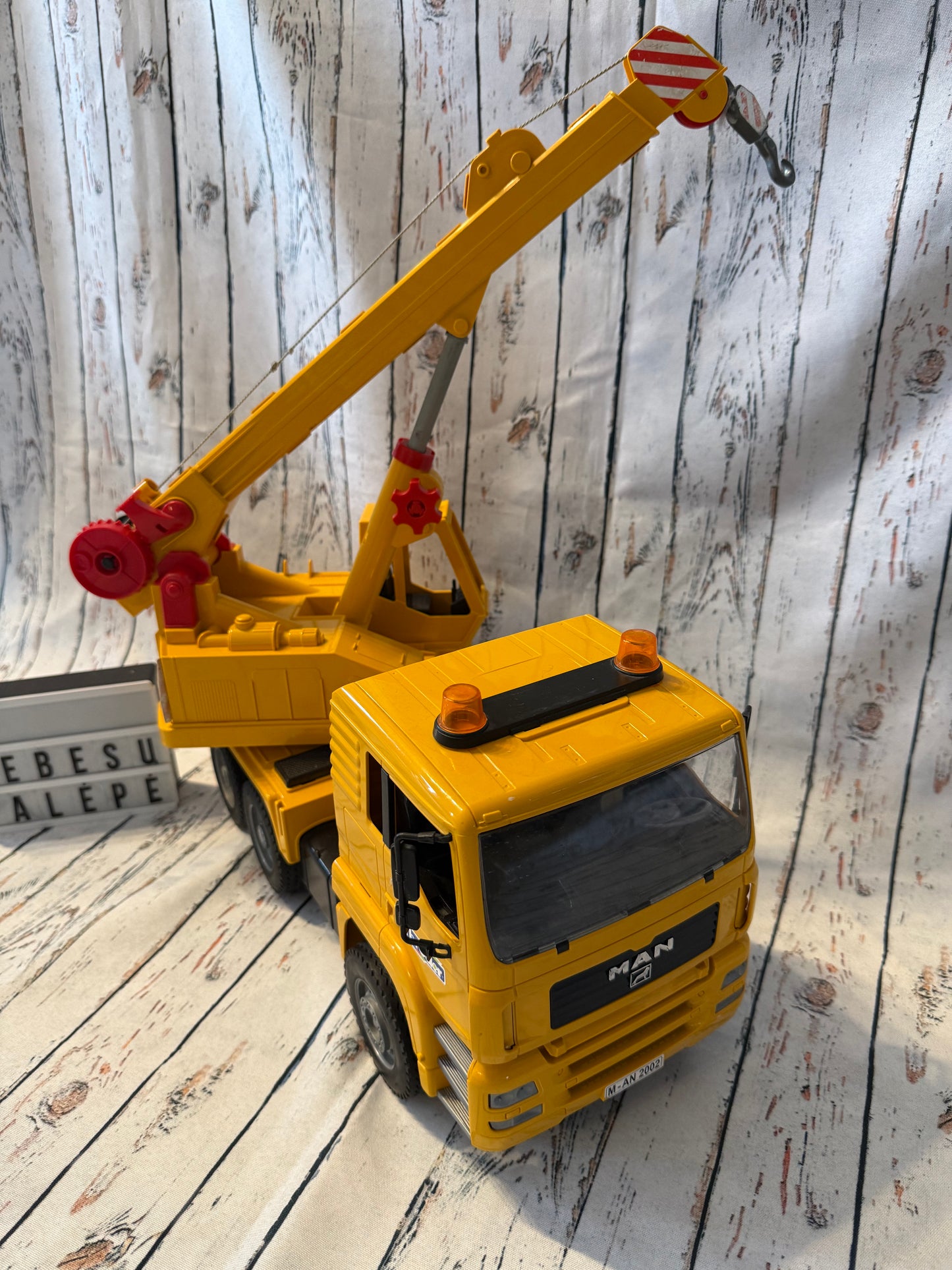 🏗️🚛 BRUDER MAN sunkvežimis su kranu