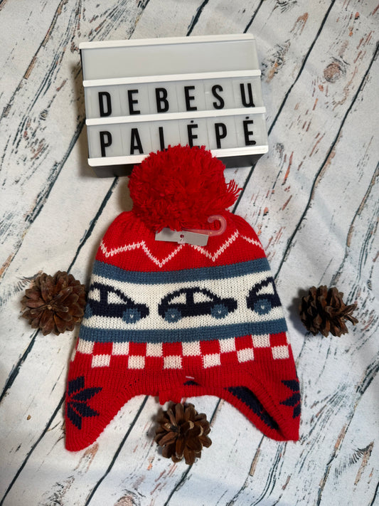 Kepurė su mašinėlėmis