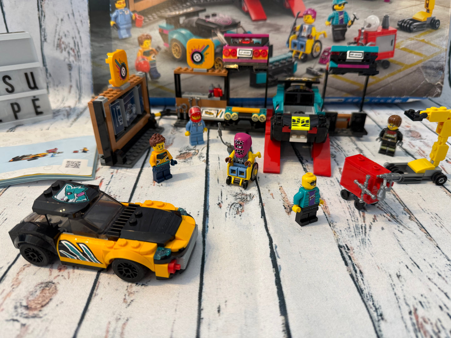🔧🚗 LEGO® City 60389 „Custom Car Garage“ – nepilna komplektacija