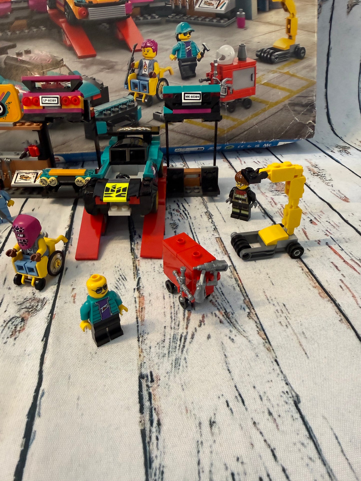 🔧🚗 LEGO® City 60389 „Custom Car Garage“ – nepilna komplektacija