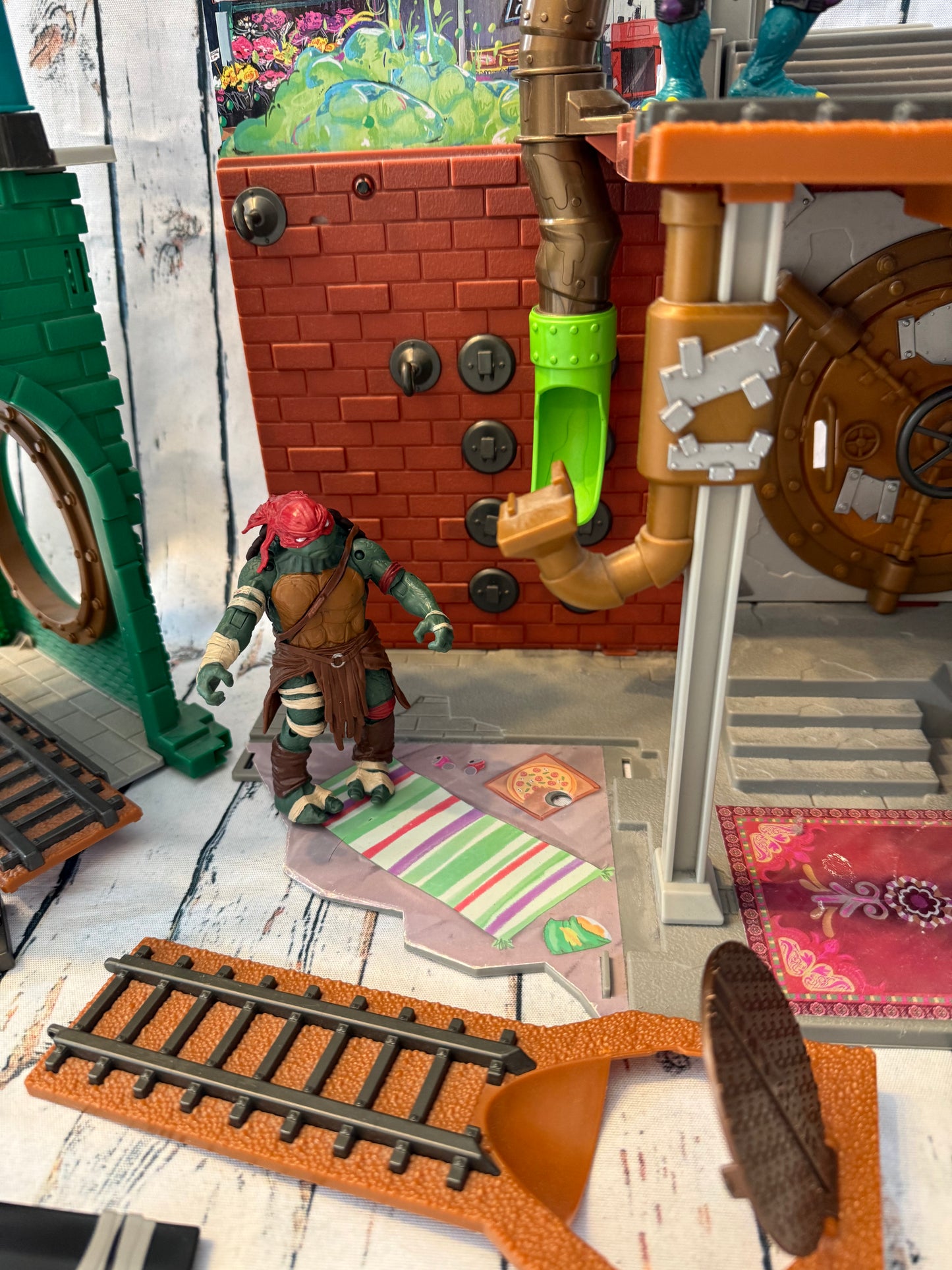 🐢🍕 „Teenage Mutant Ninja Turtles“ žaidimų bazė su figūrėlėmis